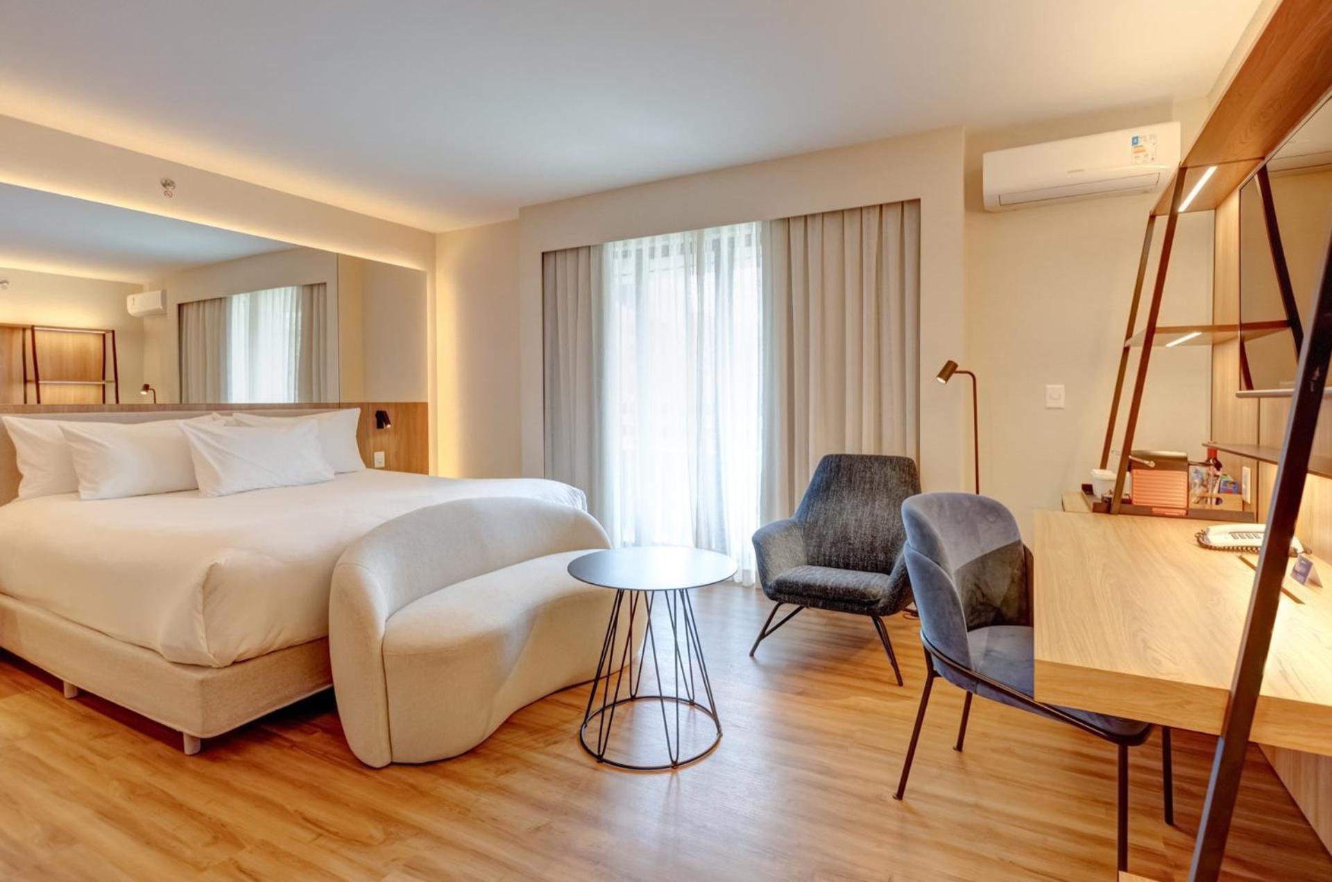 Quarto Premium com Cama King-size