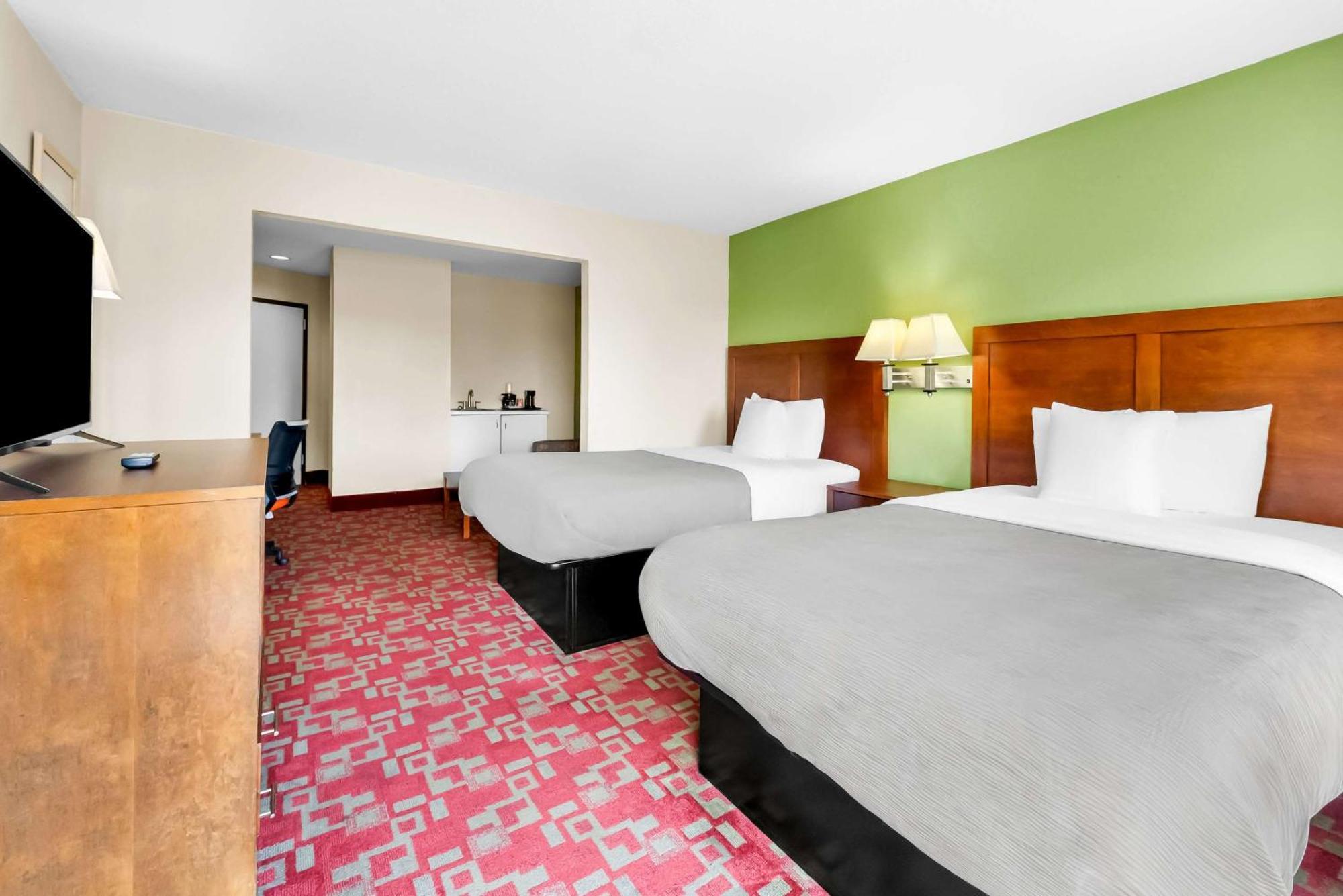 Double Suite with Two Double Beds - Non Smoking