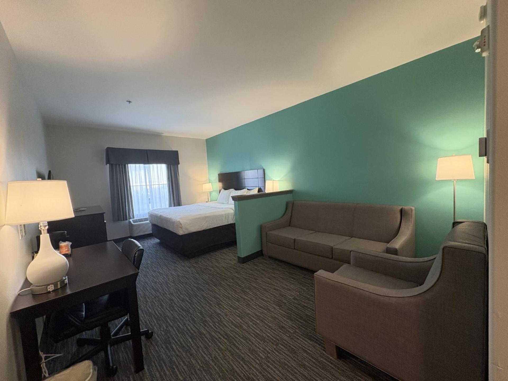 King Suite Accessible or Non-Smoking