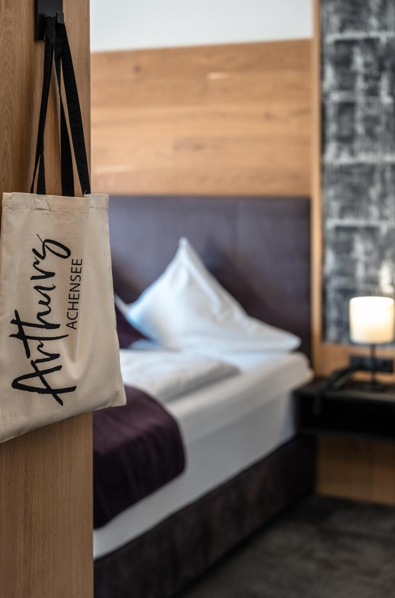 Großes Zweibettzimmer