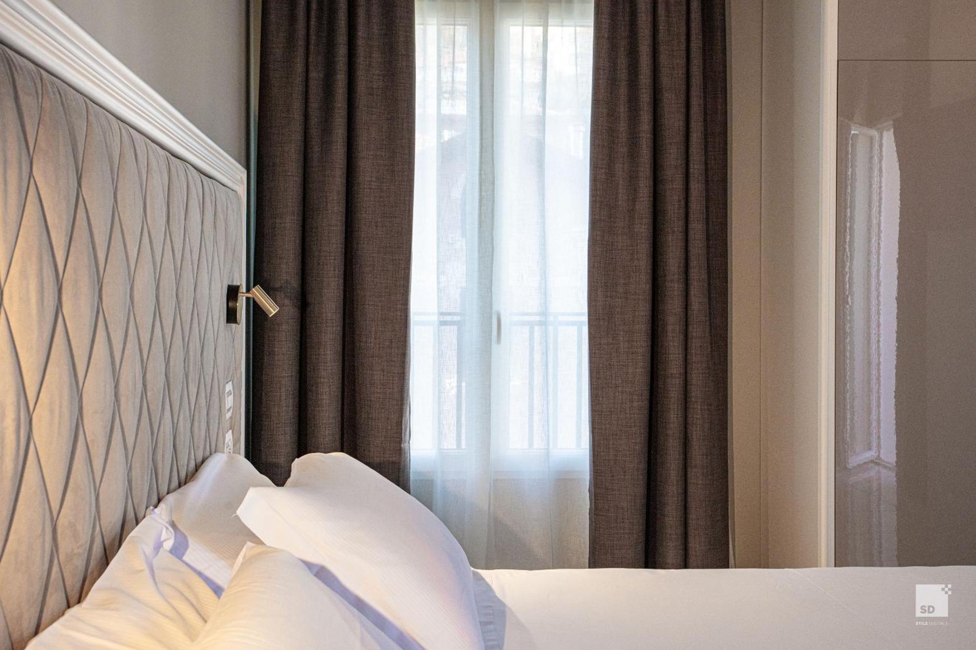 Large Double or Twin Room