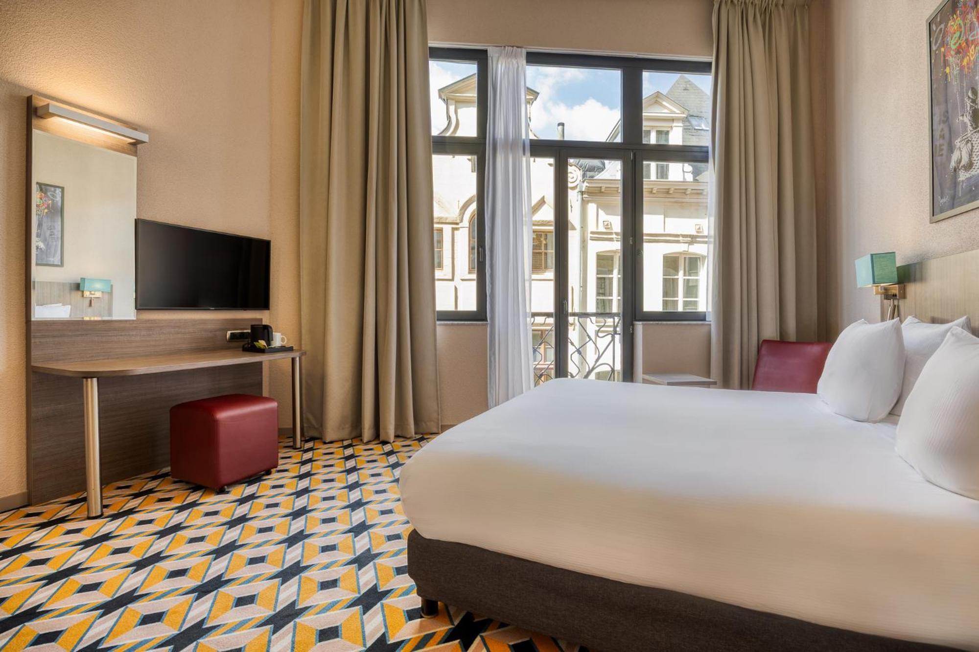 Premium King Room