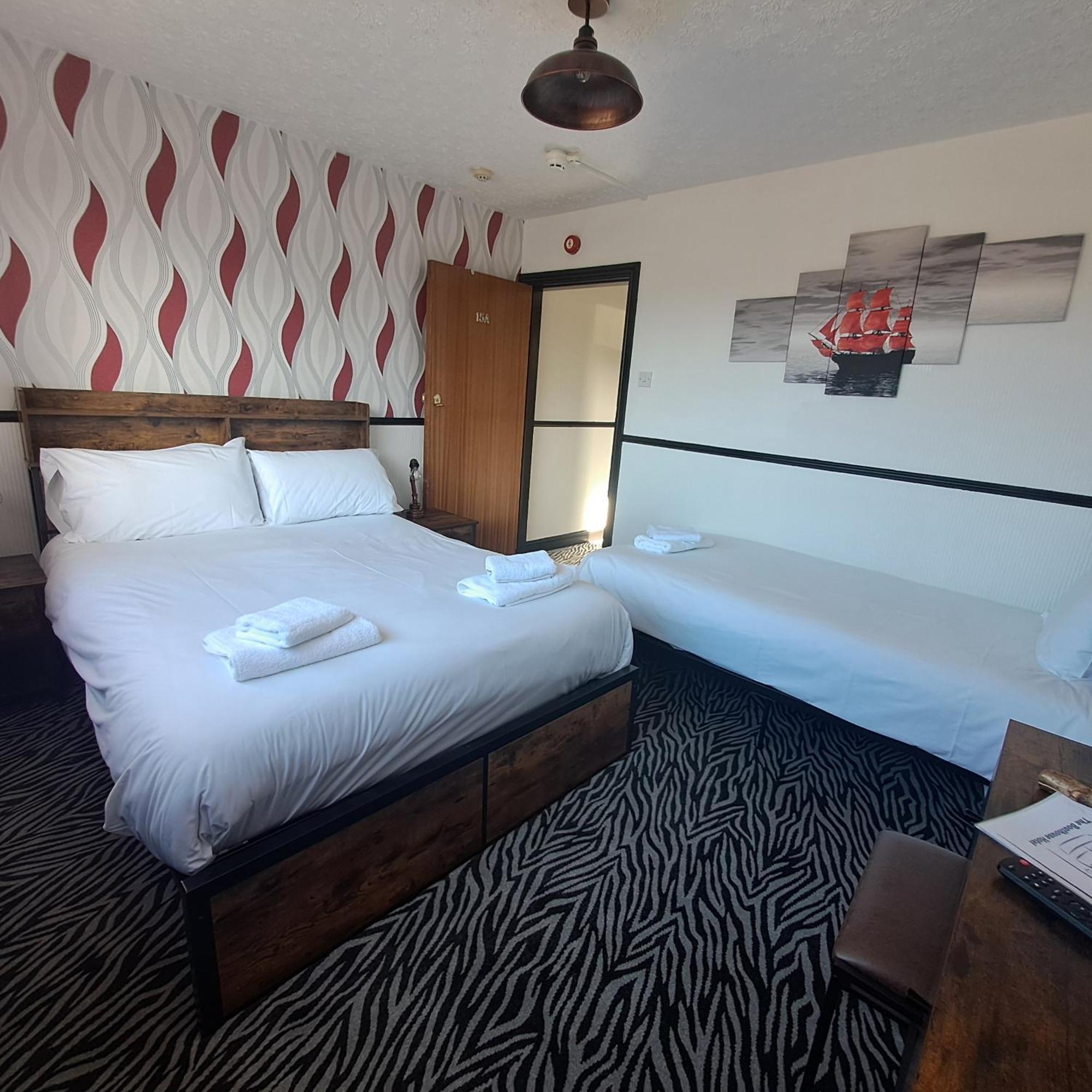 Deluxe Family Suite