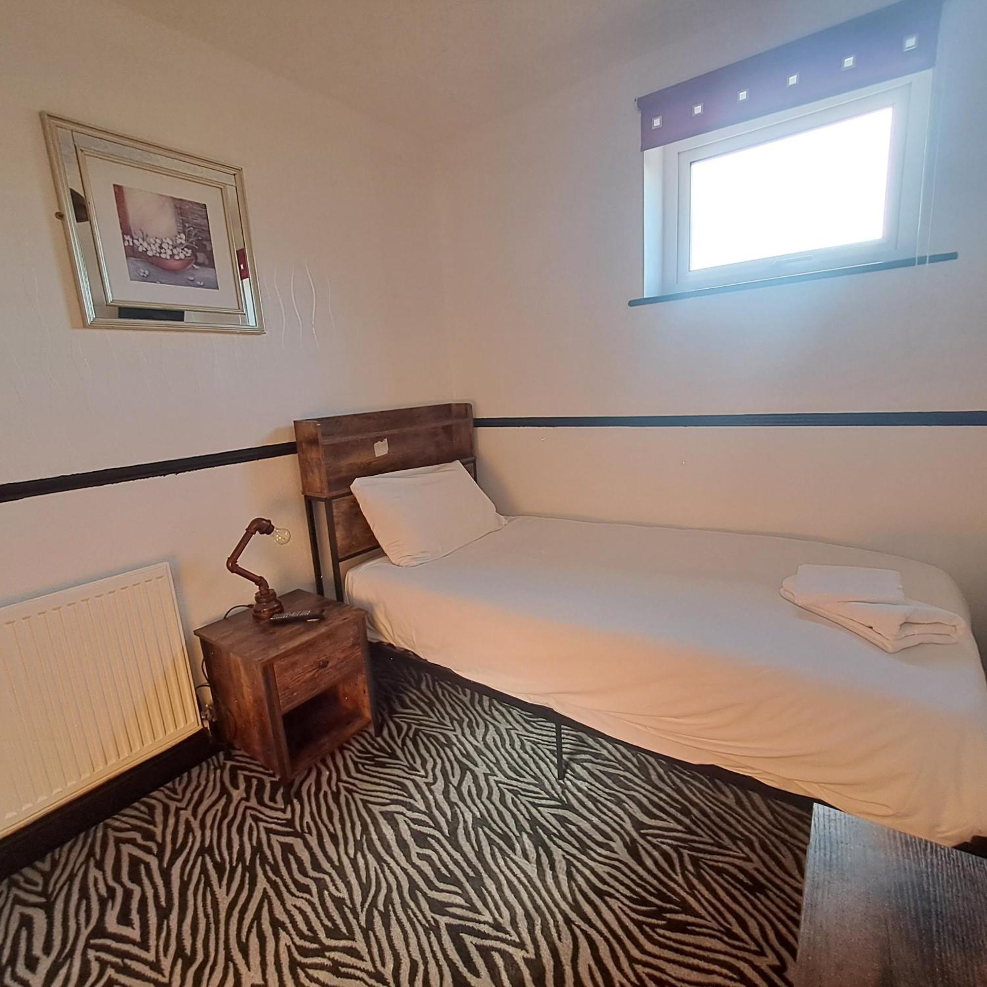 Deluxe Family Suite