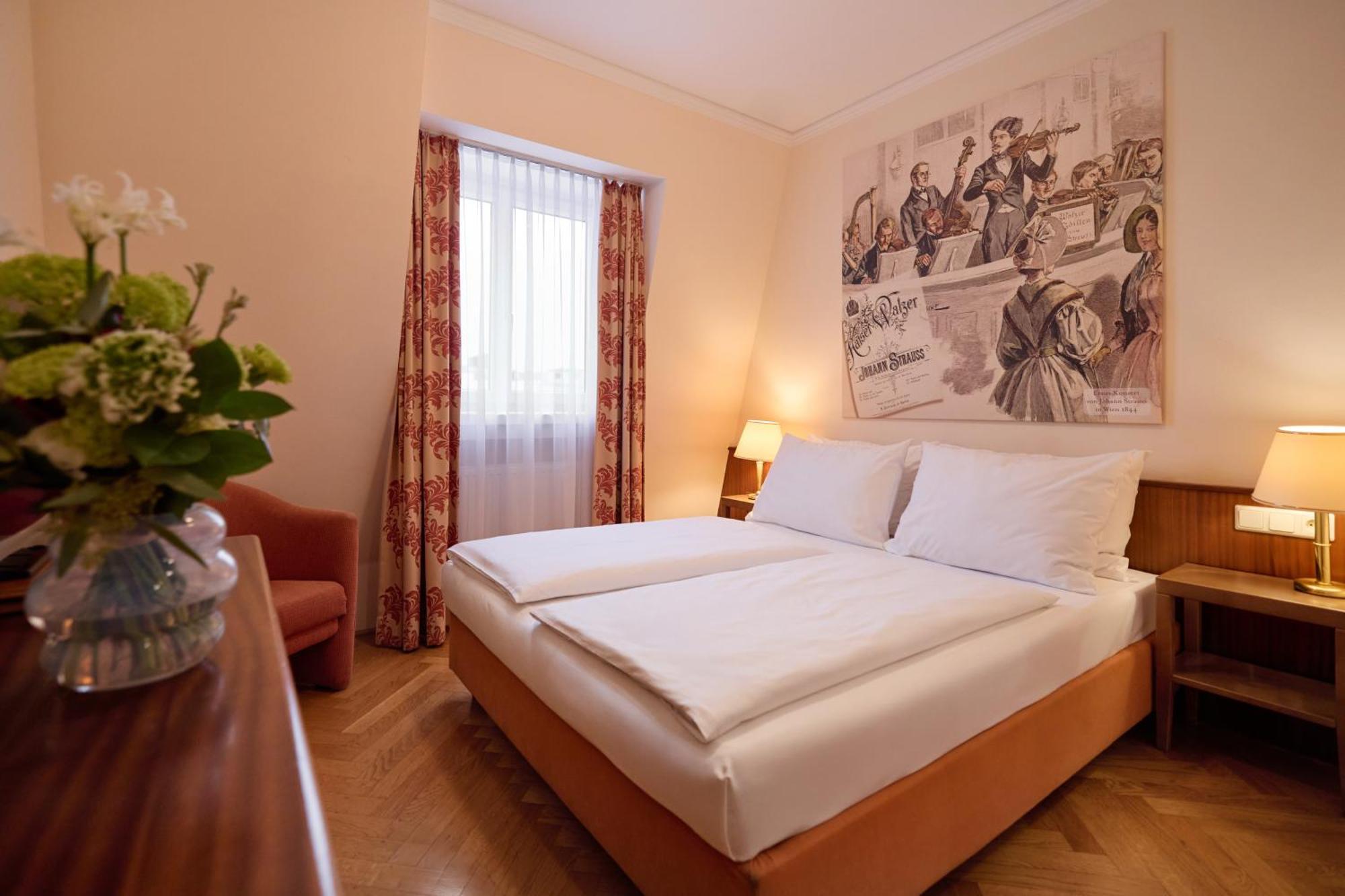 Classic Single Room