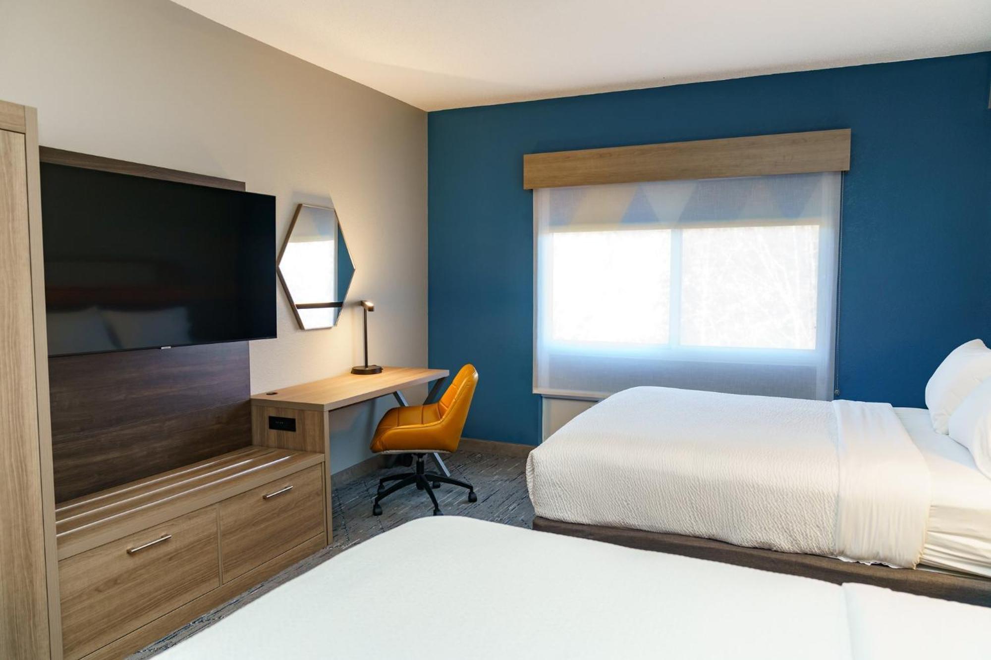Standard Room Two Queen Beds