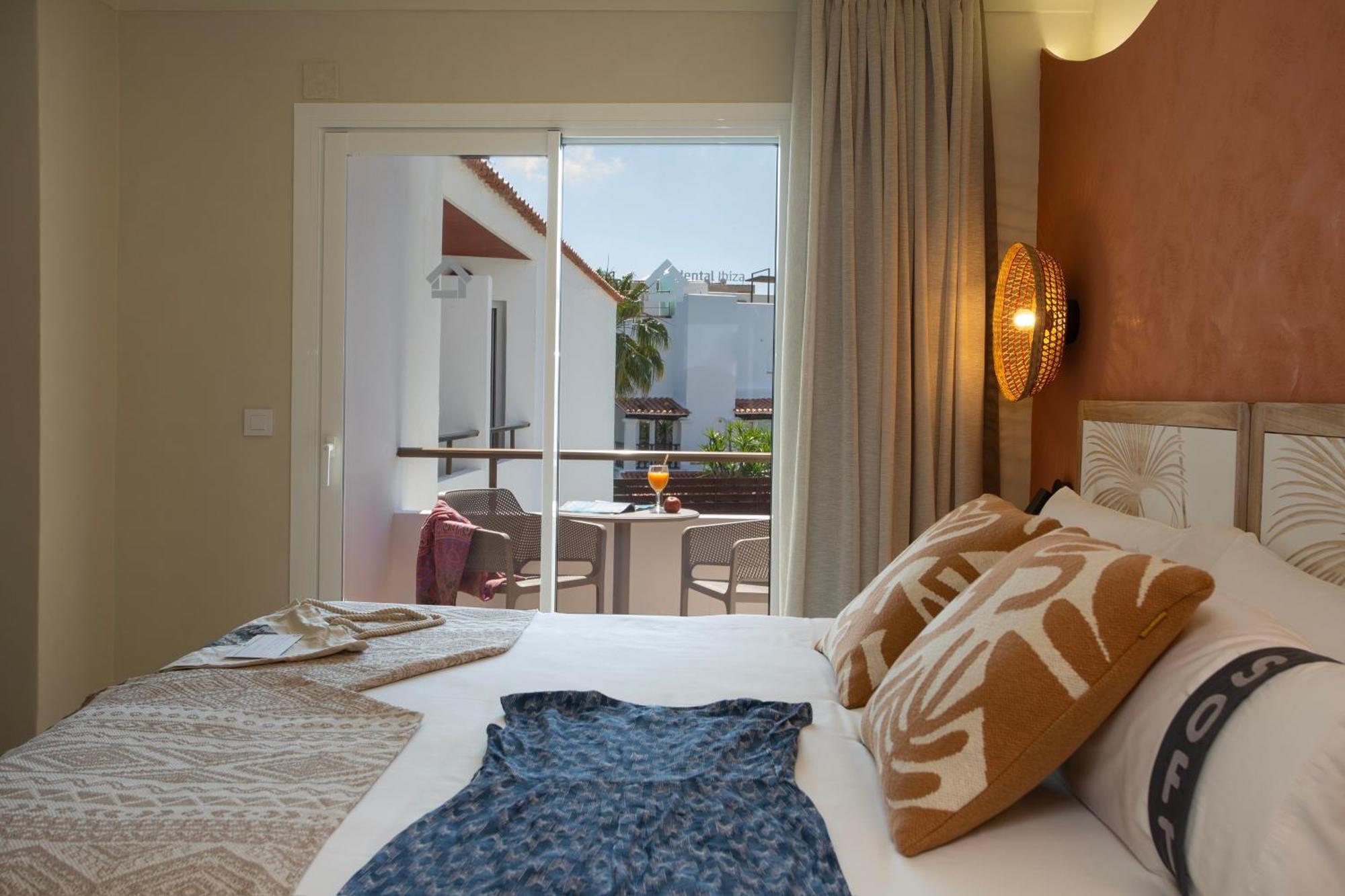Double or Twin Room Terrace