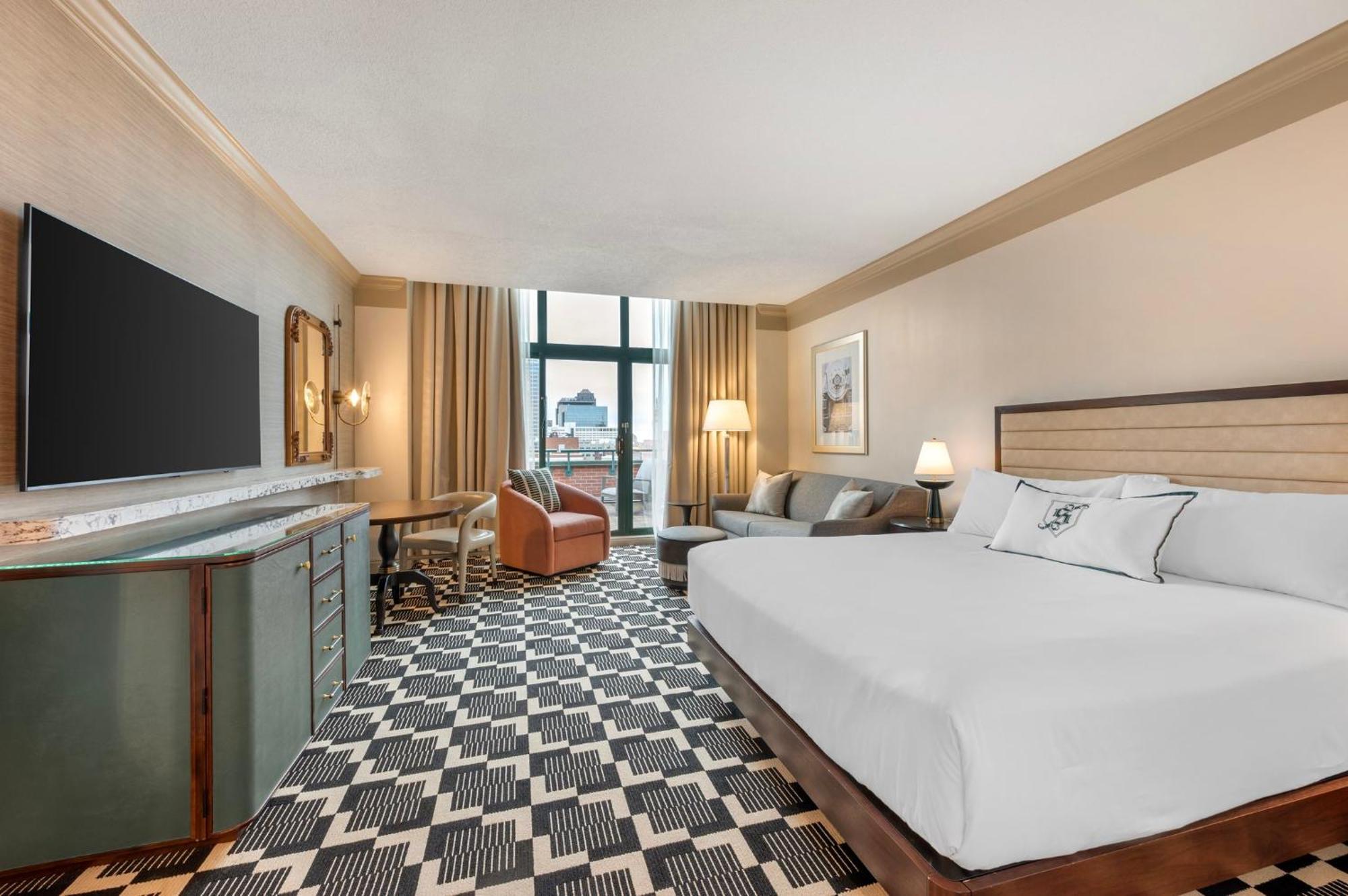 Premier King Room