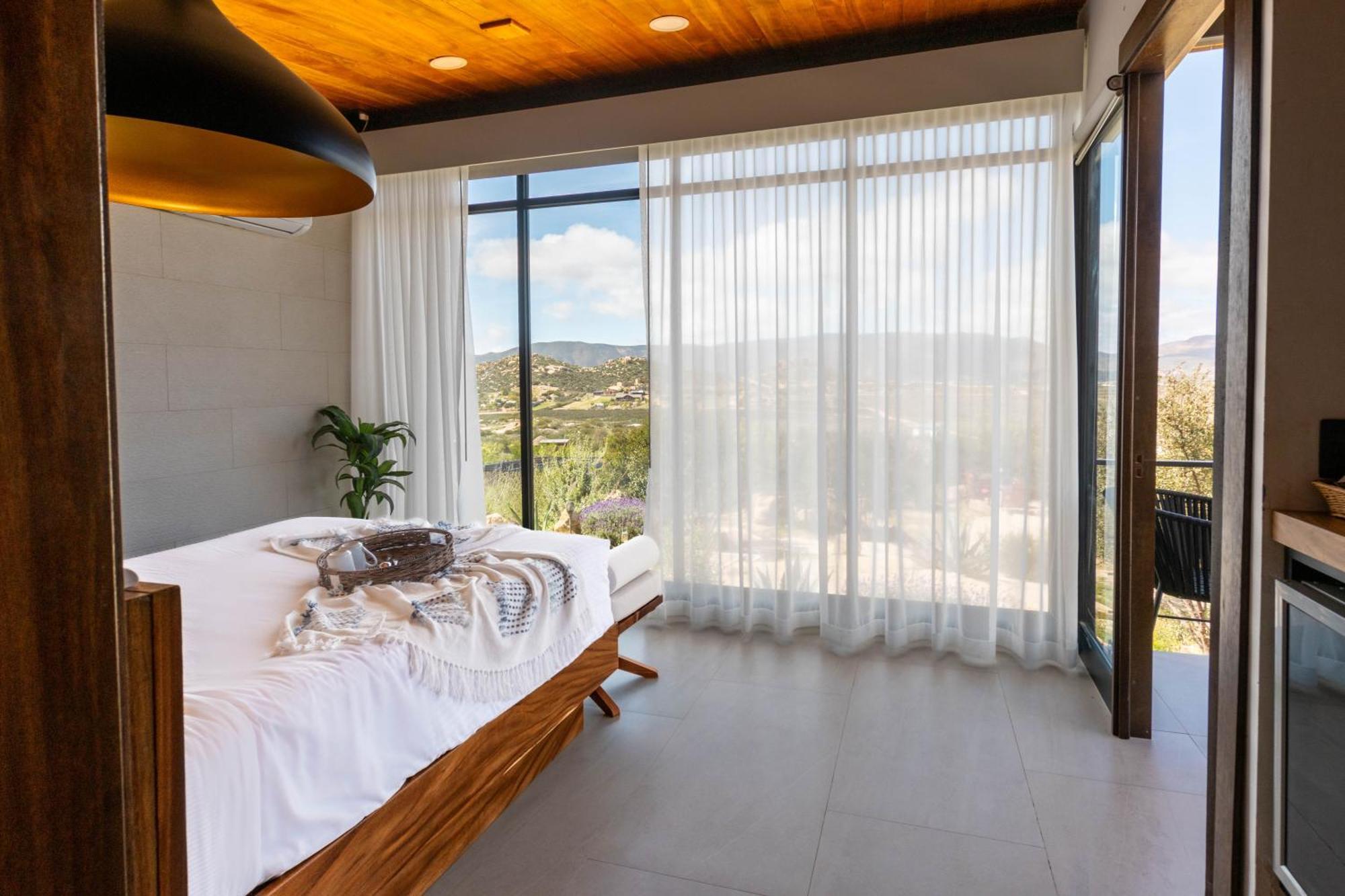 Standard Cabin Mountain View