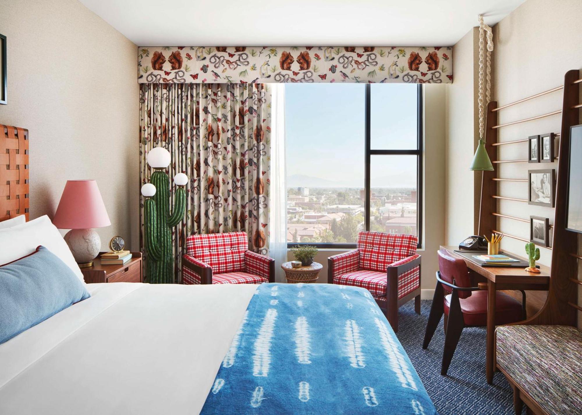 Graduate King Room