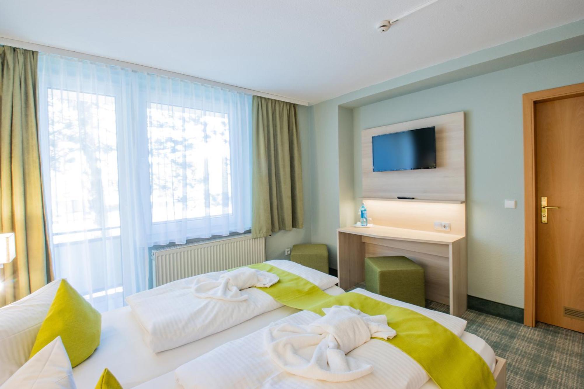 Doppelzimmer mit Balkon