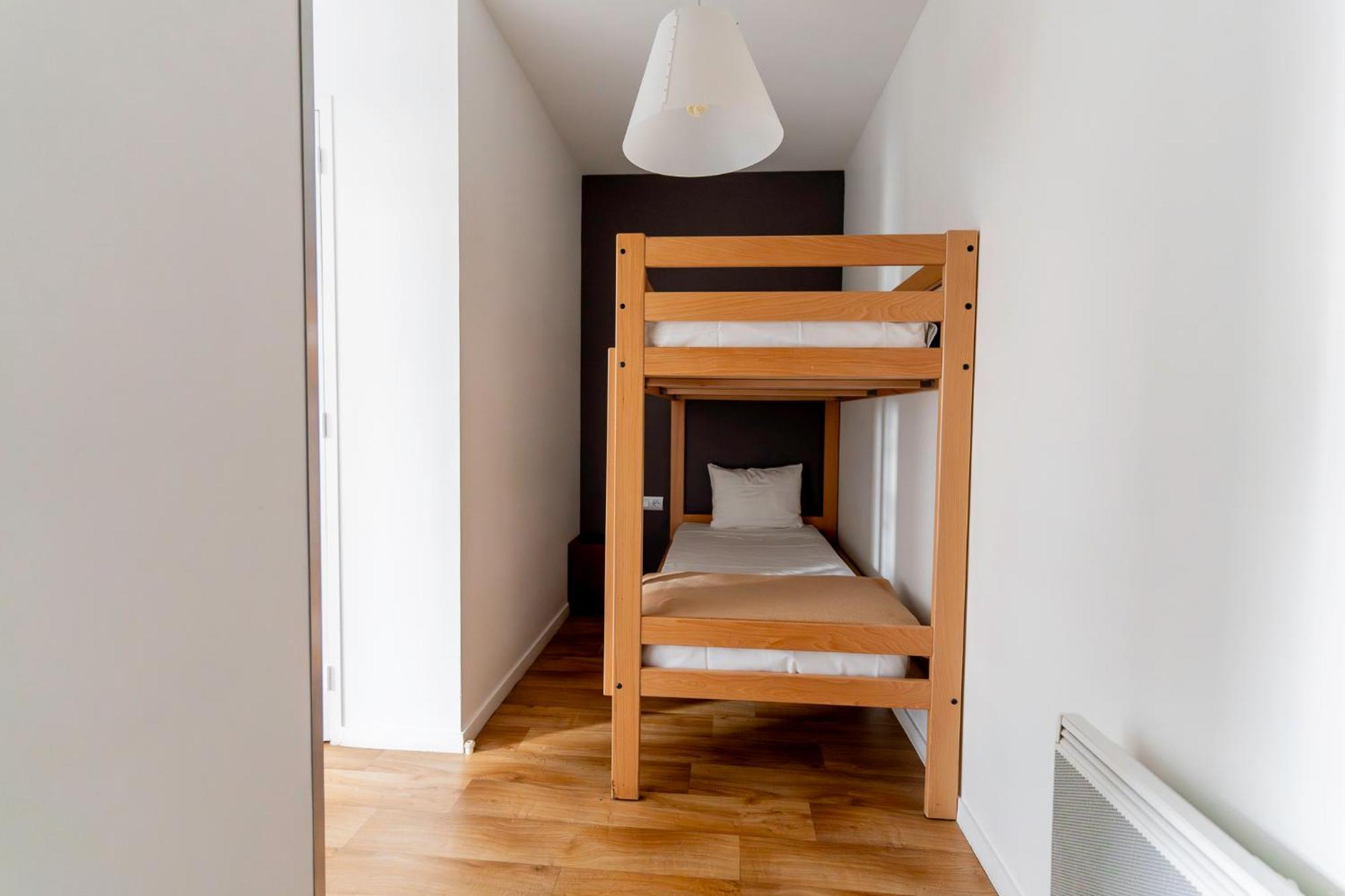 Family Room One Queen Bed One Bunk Bed Non-Smoking