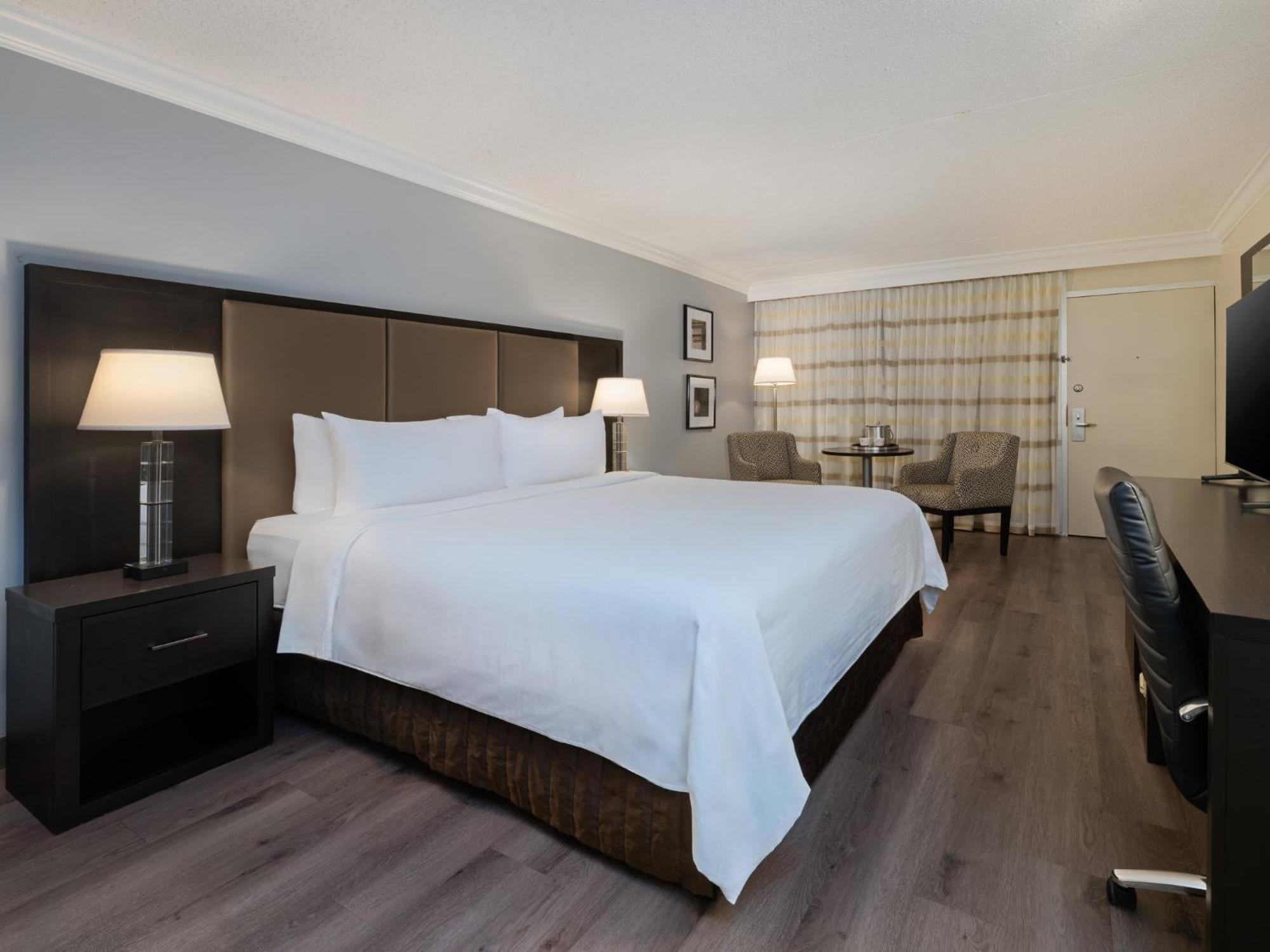 Premium King Room