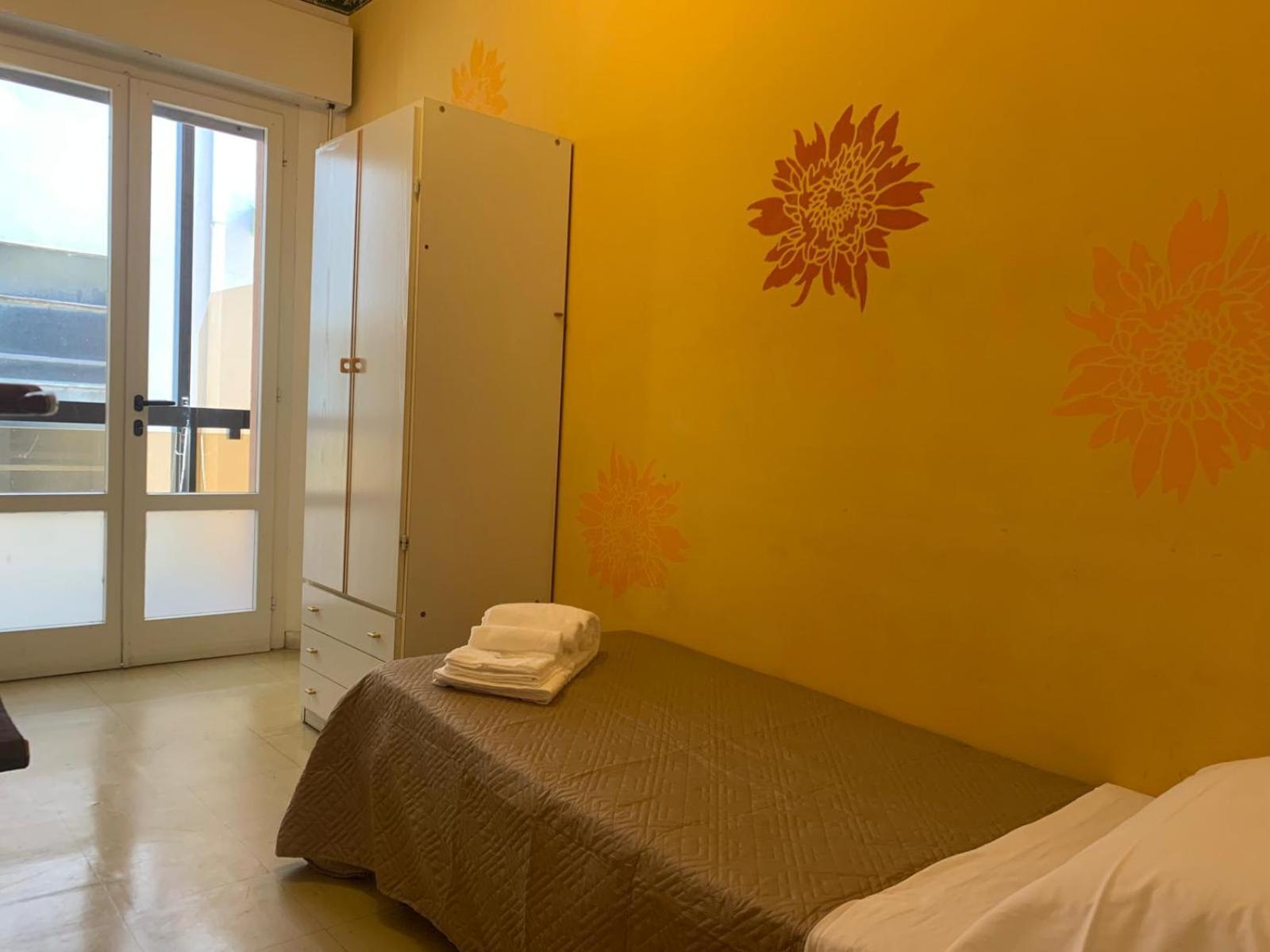 Single Room Balcony,1663358494:JPEG