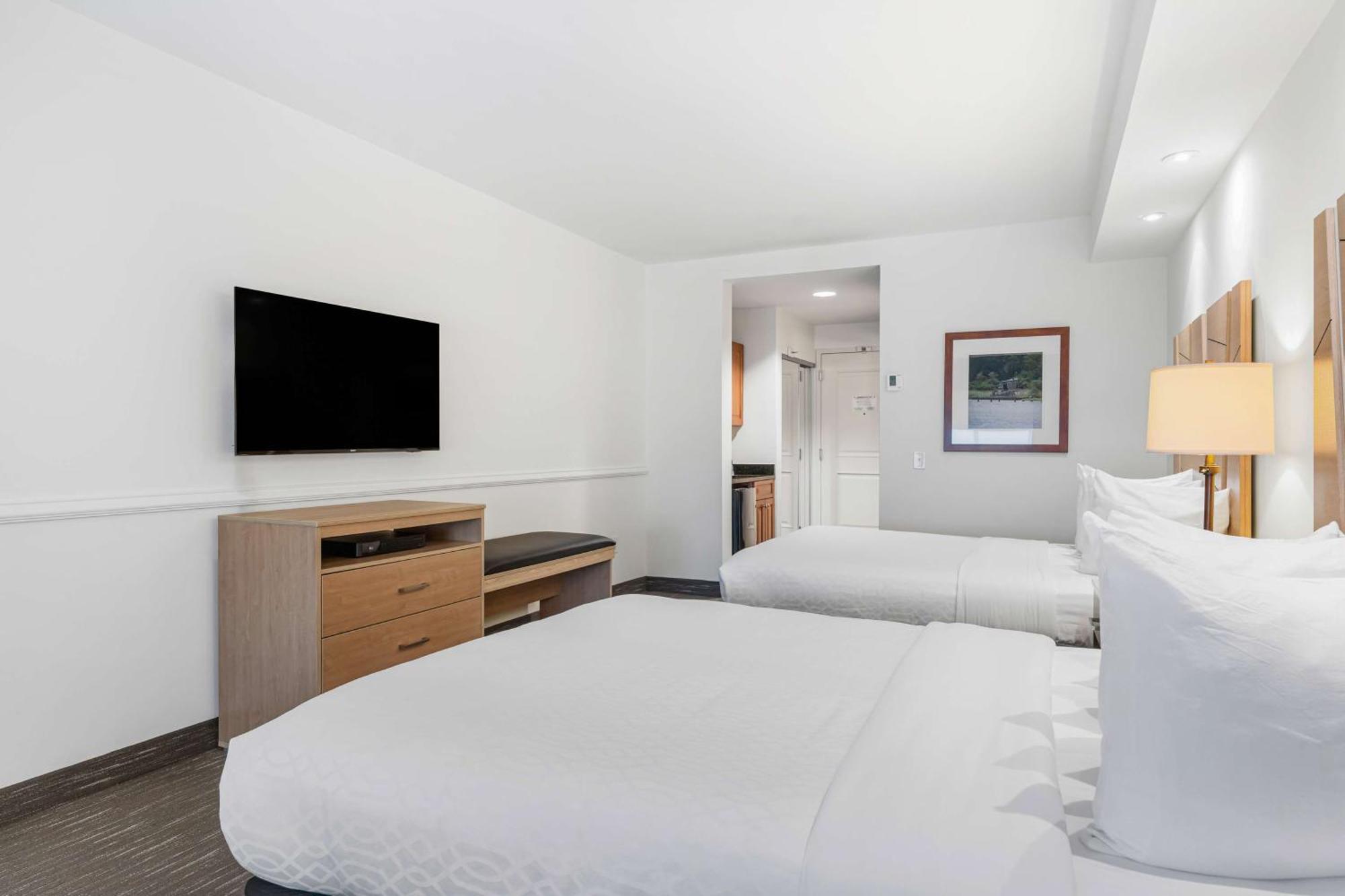 Queen Room Two Queen Beds