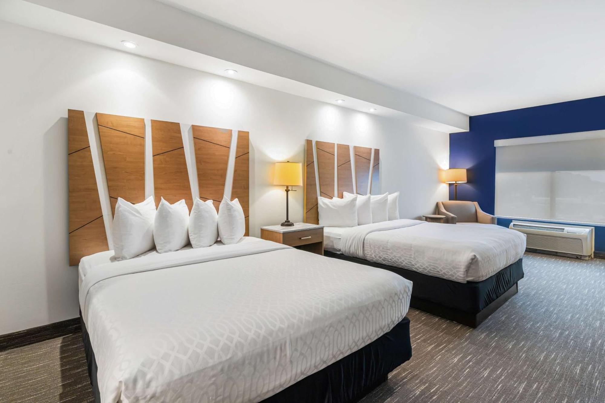 Queen Room Two Queen Beds