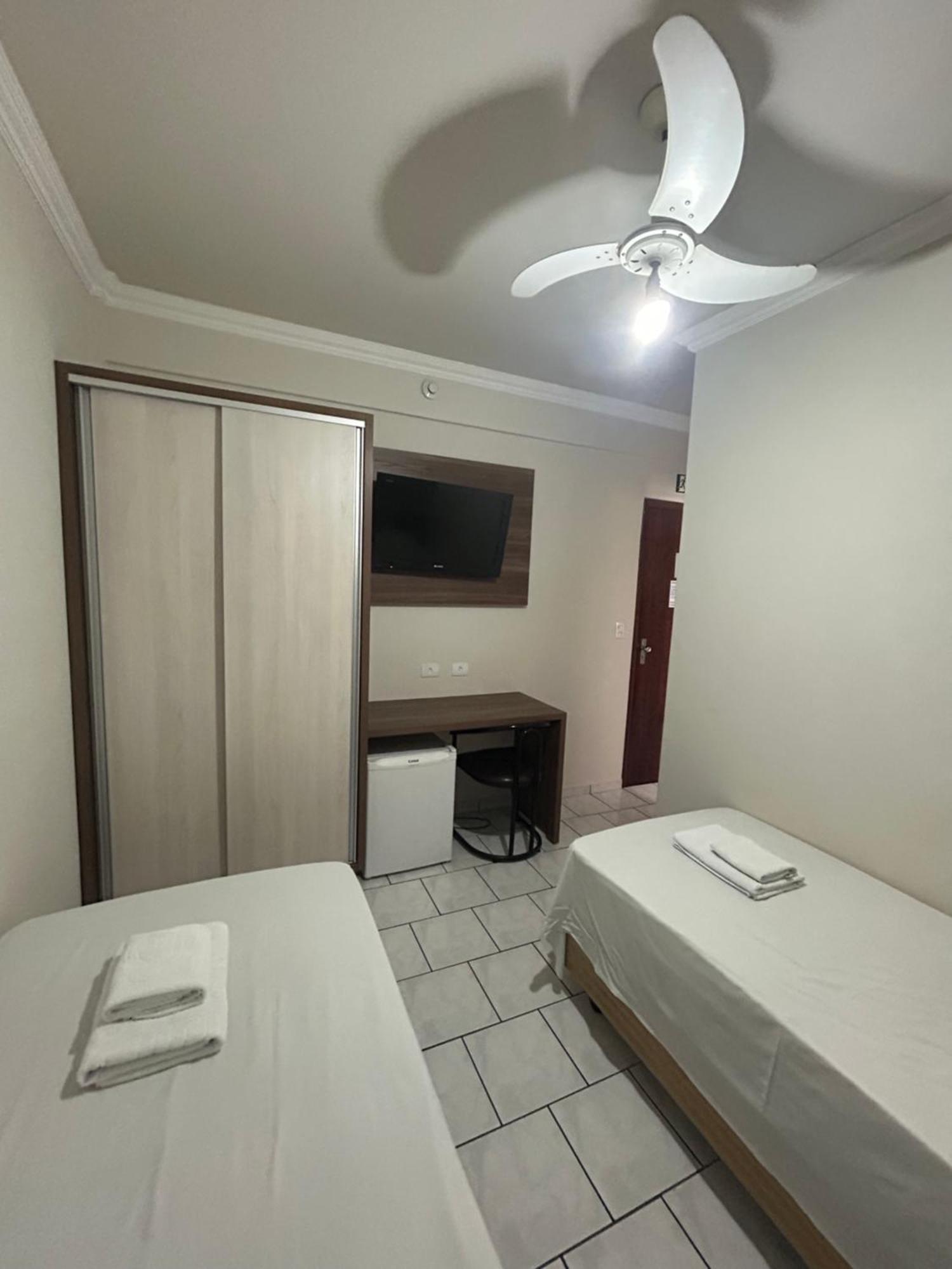 Quarto Deluxe com 2 Camas de Solteiro