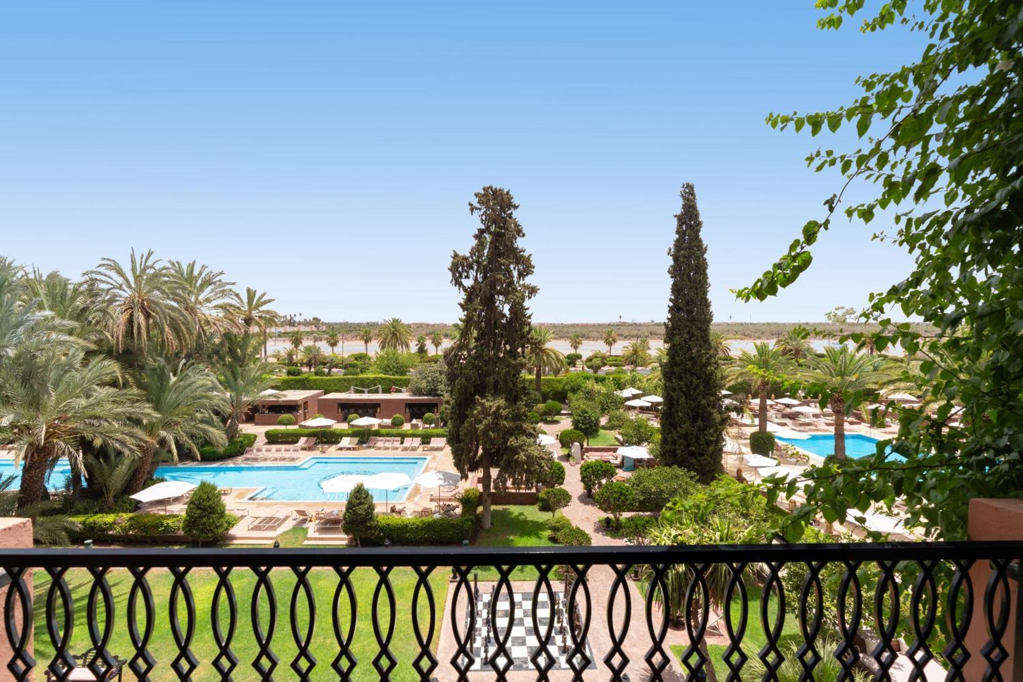 Prestige King Suite with Balcony and Mountain or Pool View