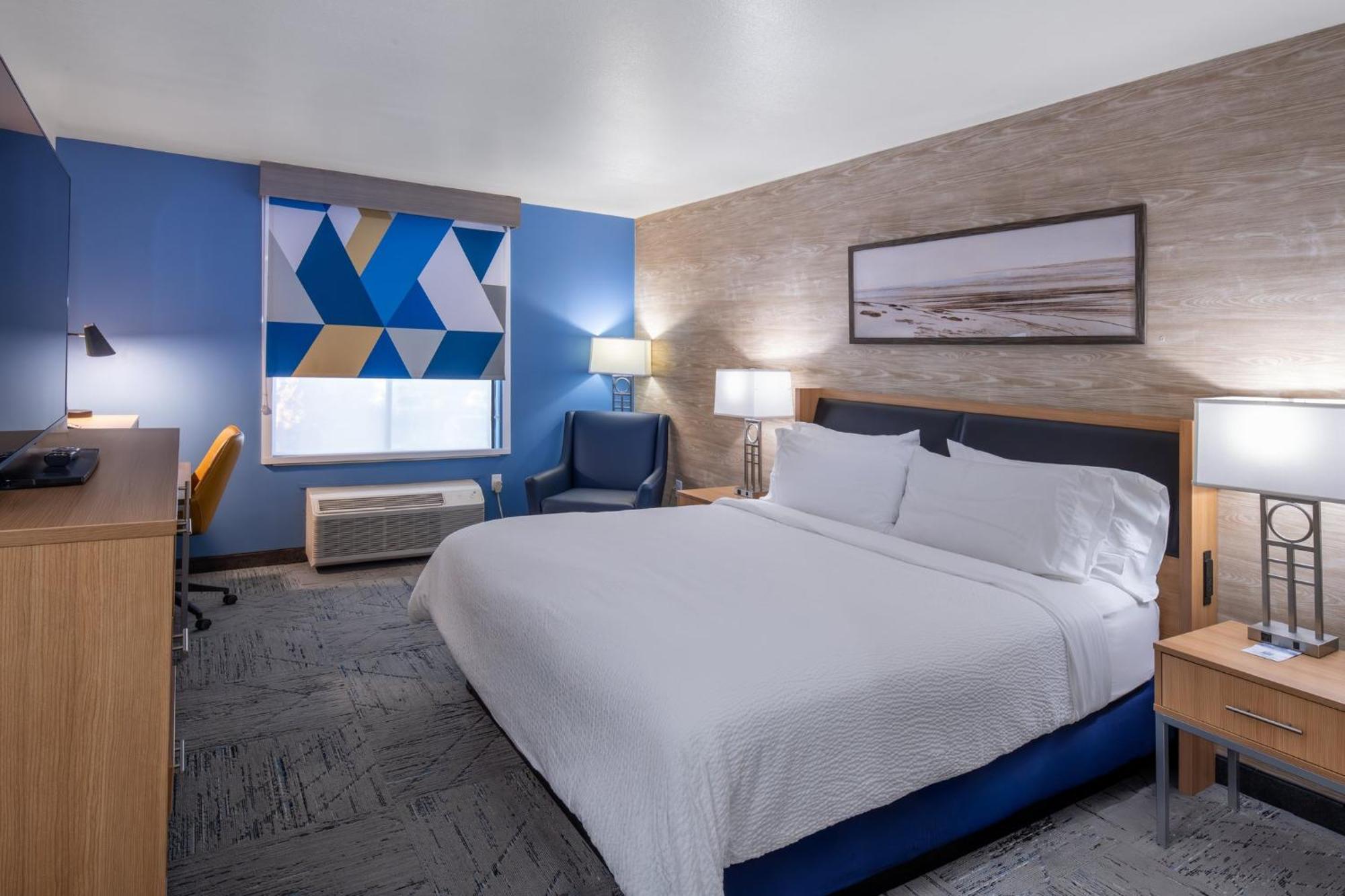 Standard King Room