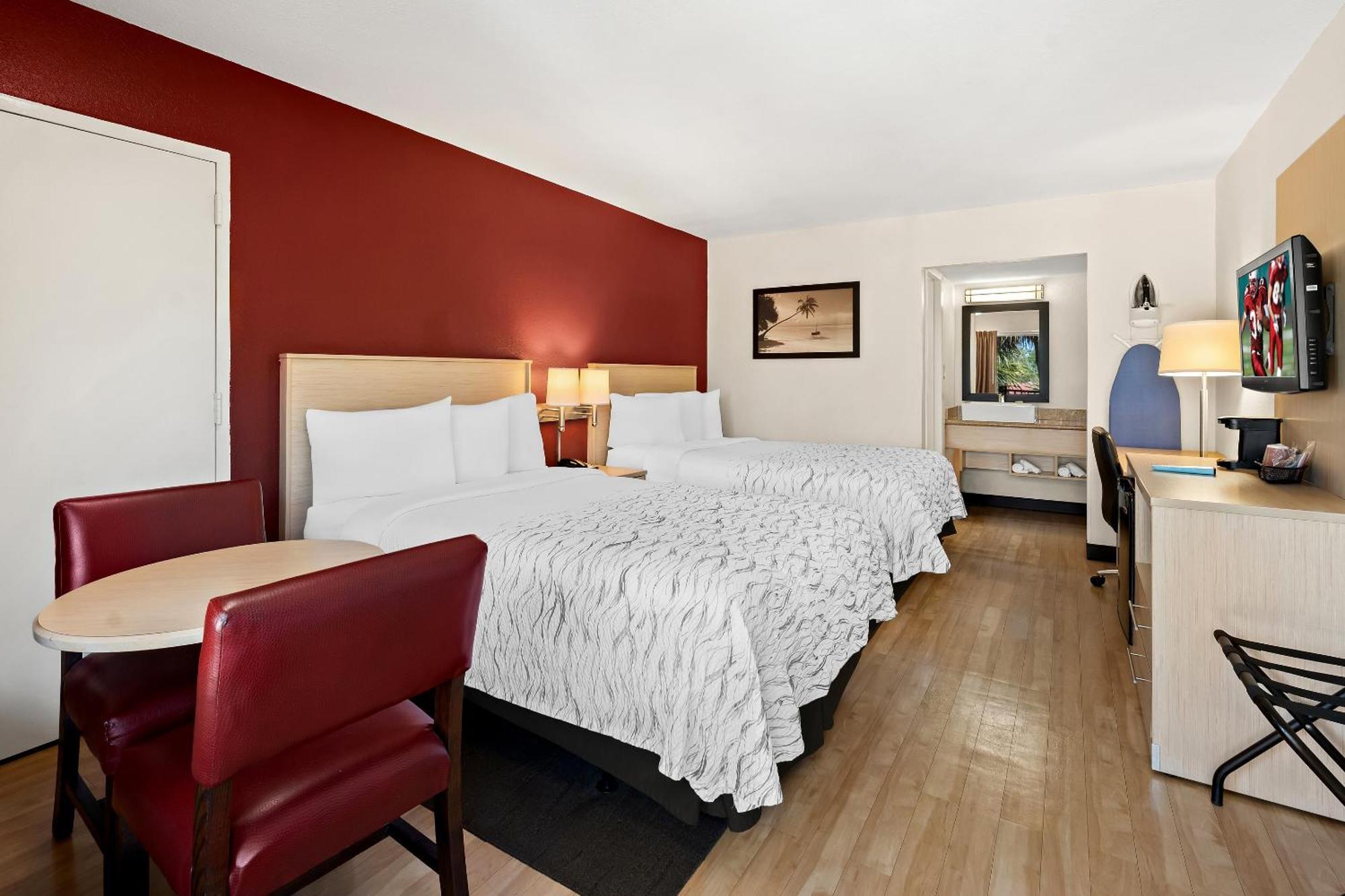 Standard Room Two Double Beds Smoke