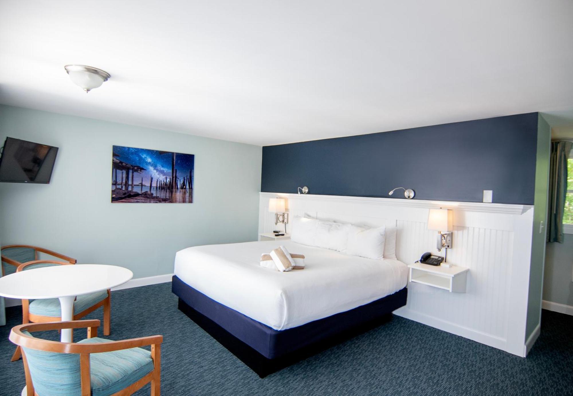 Queen Suite