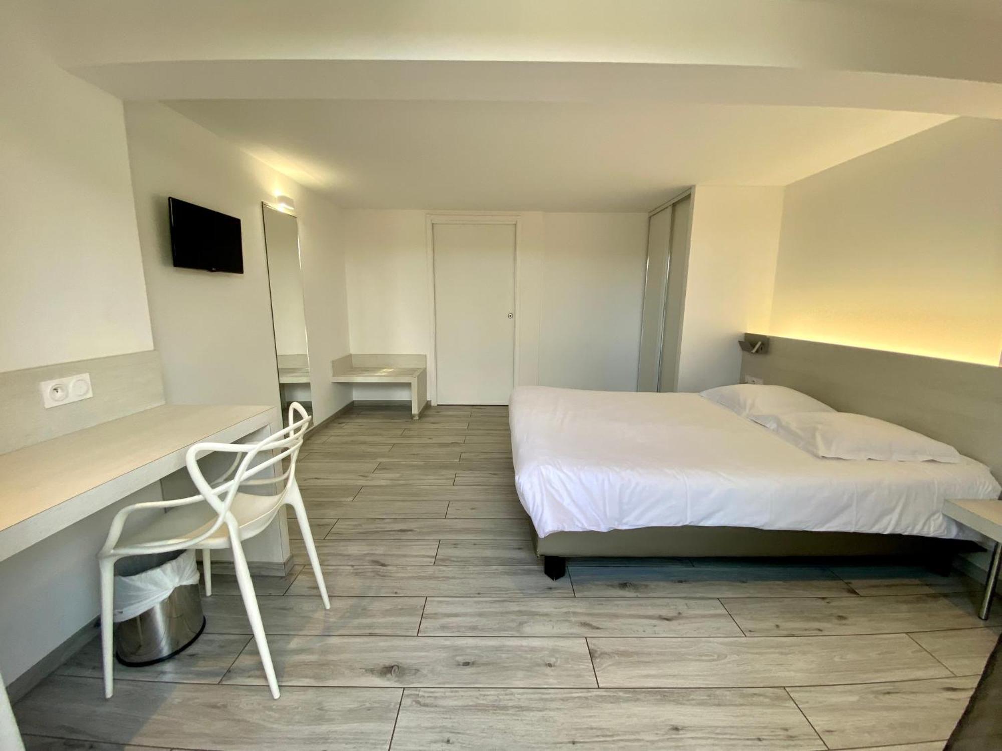 Superior Double Room Airconditioning