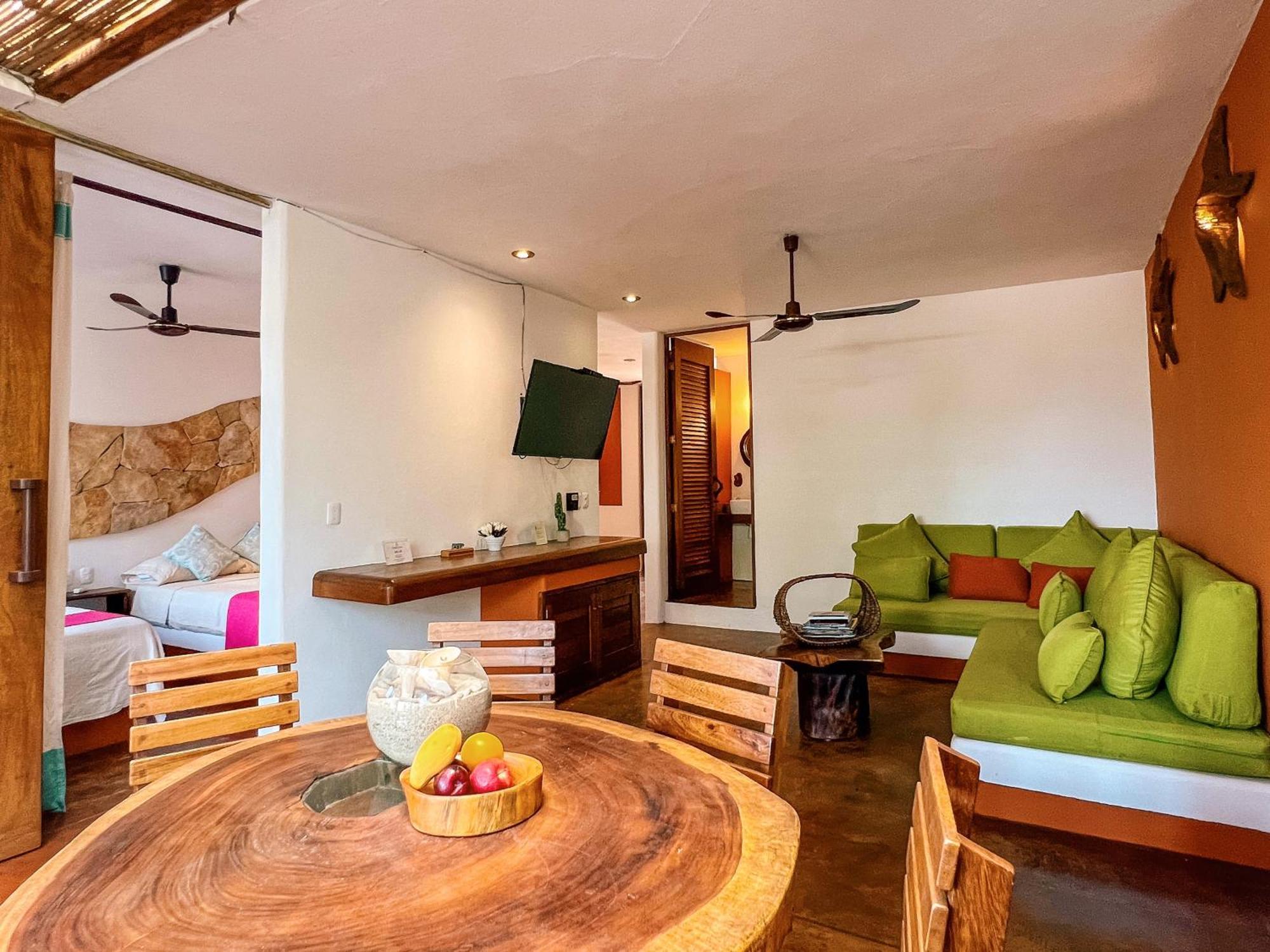 Deluxe Apartment