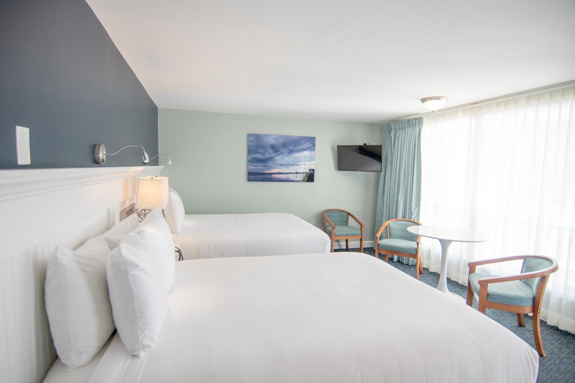 Queen Room Two Queen Beds