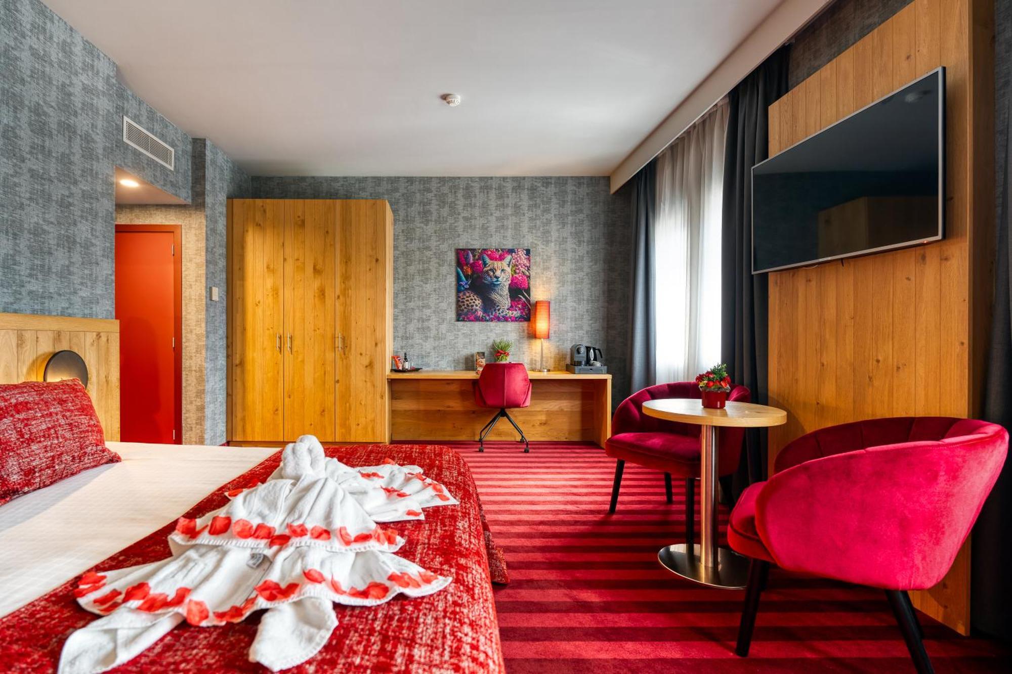 Junior Suite Spa Bath