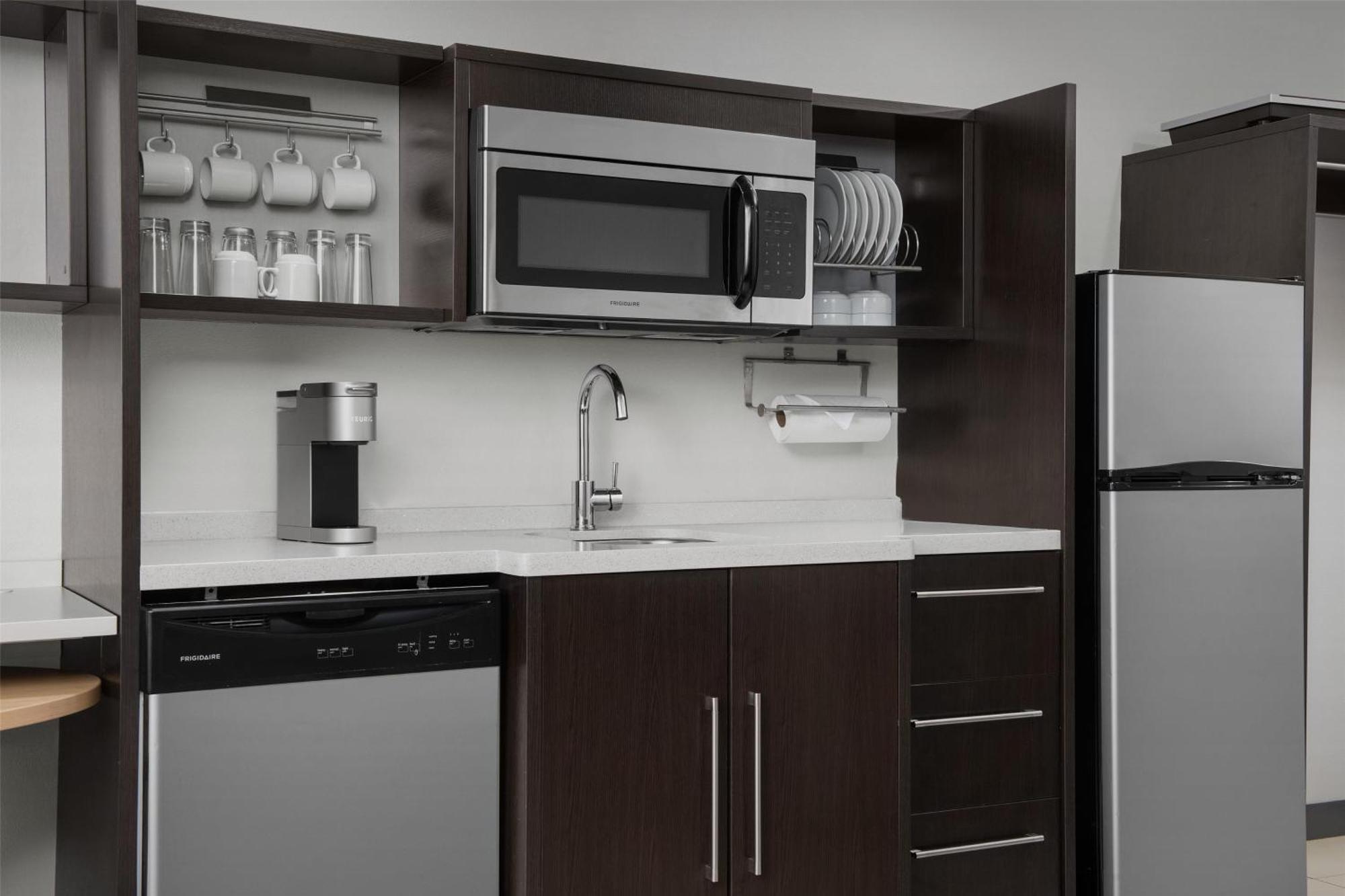 One-Bedroom King Suite