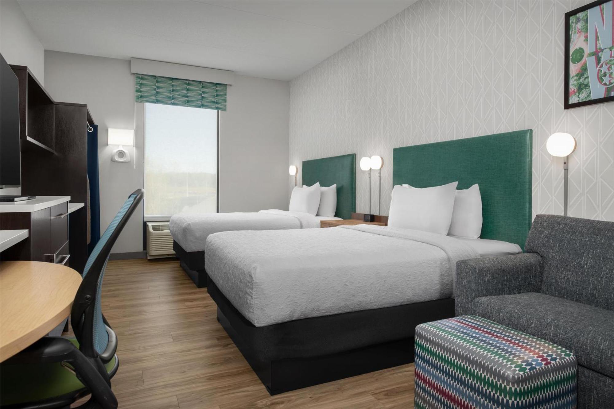 Queen Studio Twin Sofa Bed Non-Smoking