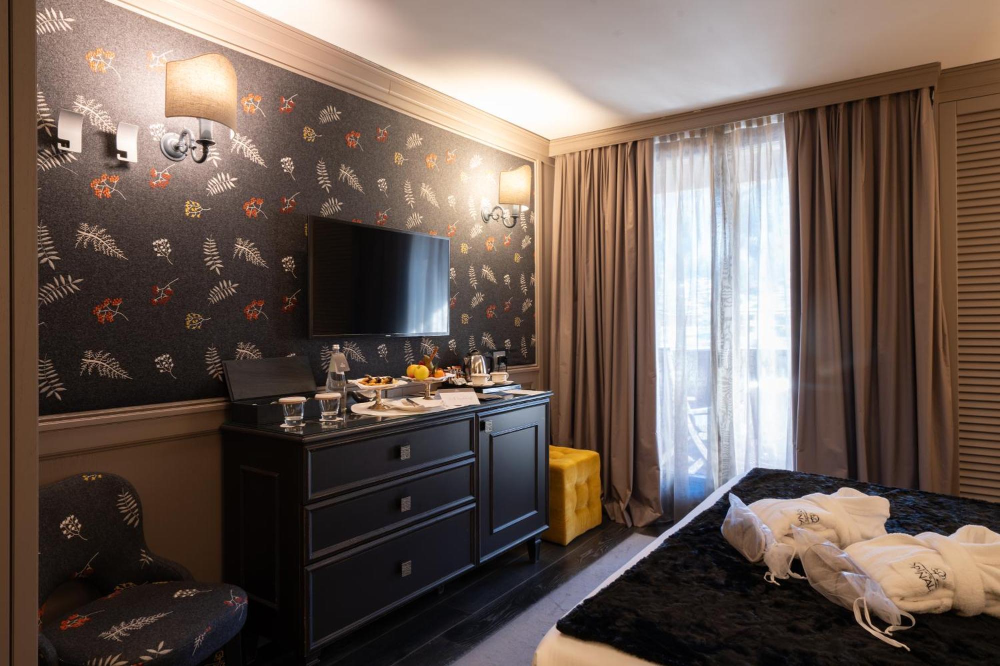 Prestige Triple Room