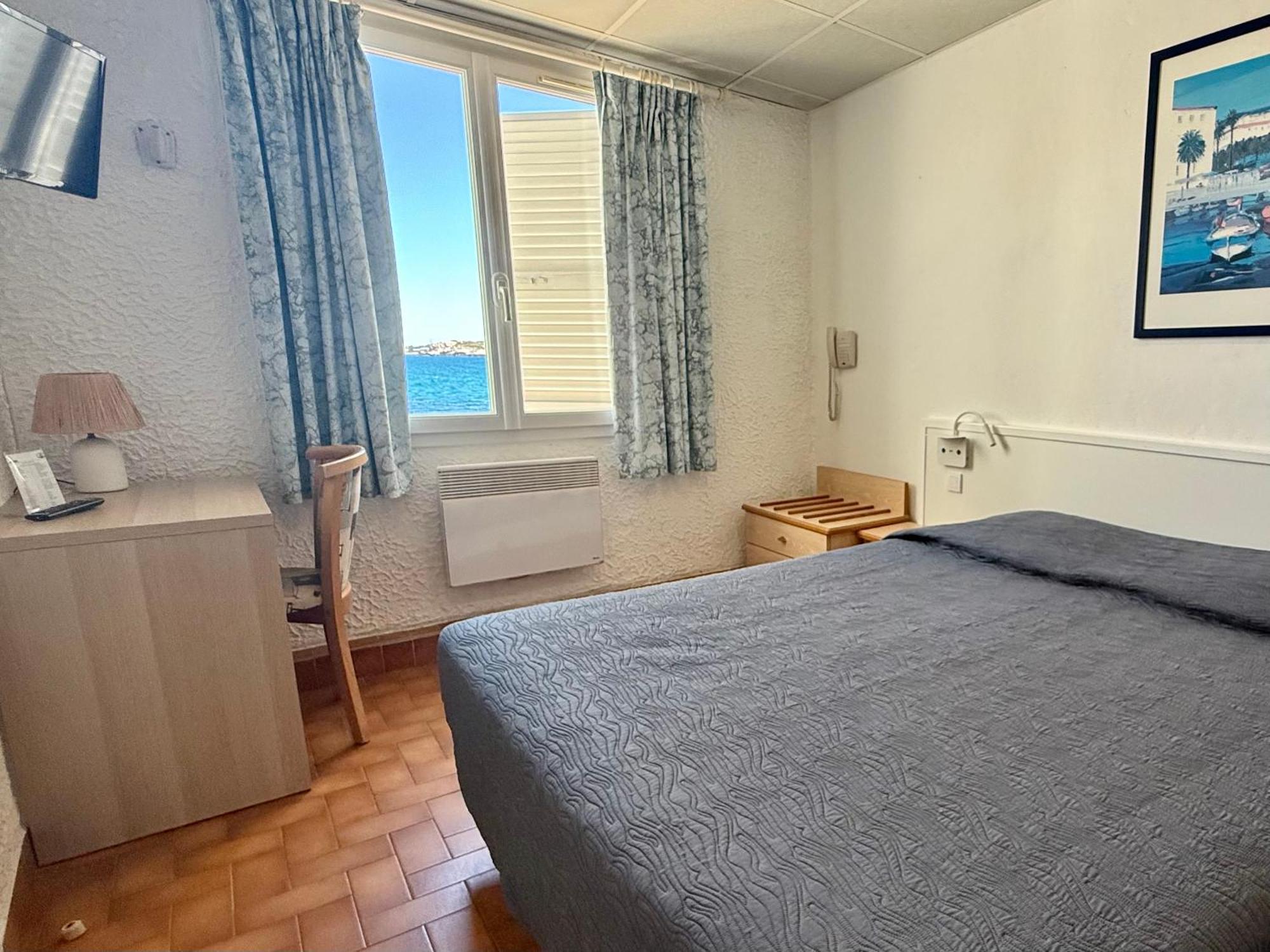 Double Room Sea View No Airconditioning