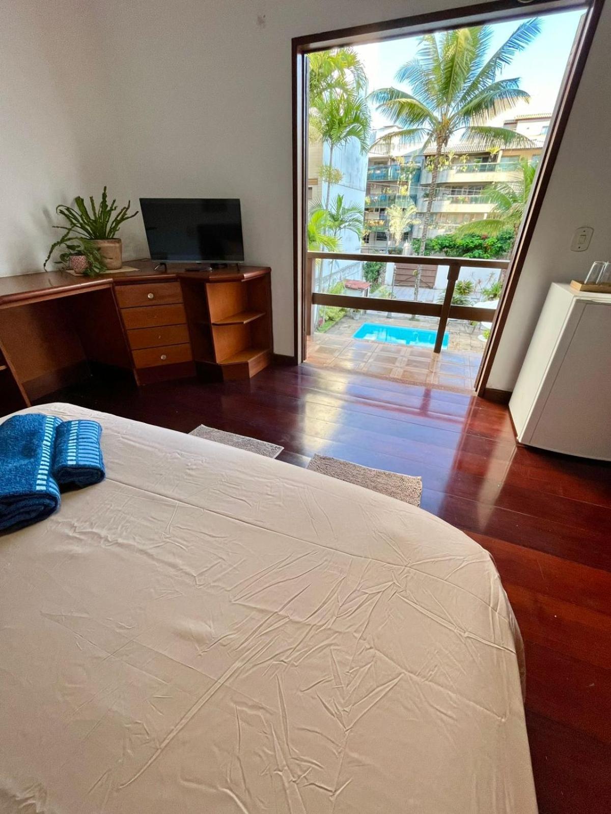King Suite Pool View