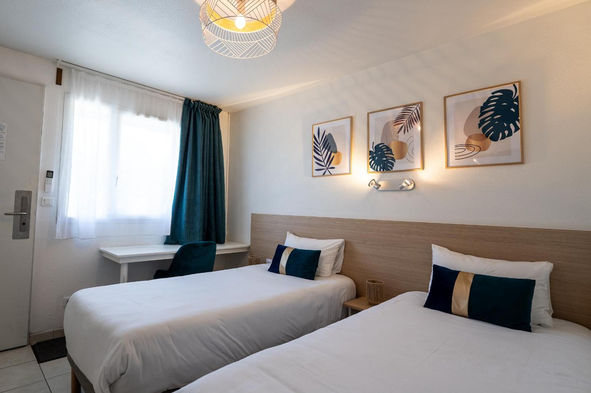Twin Room,1667440965:JPEG