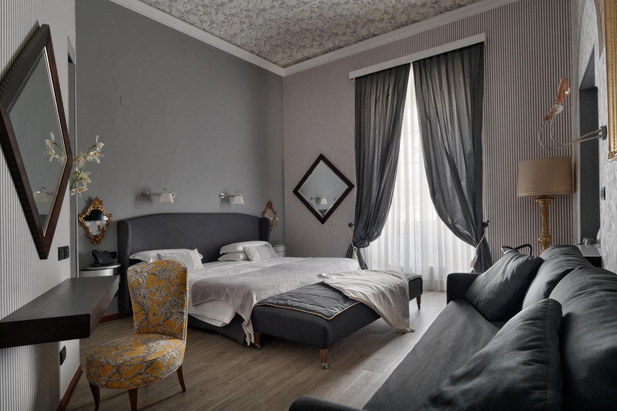 Family Queen Room