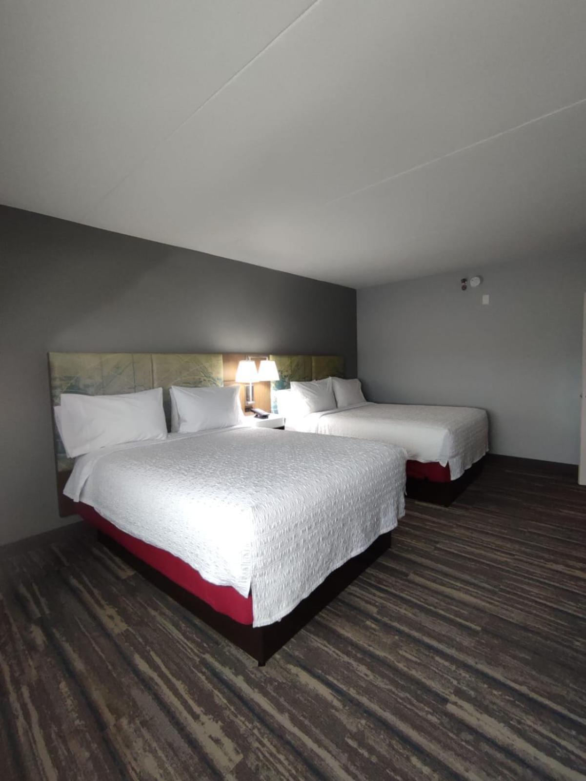 Queen Suite Two Queen Beds Non-Smoking