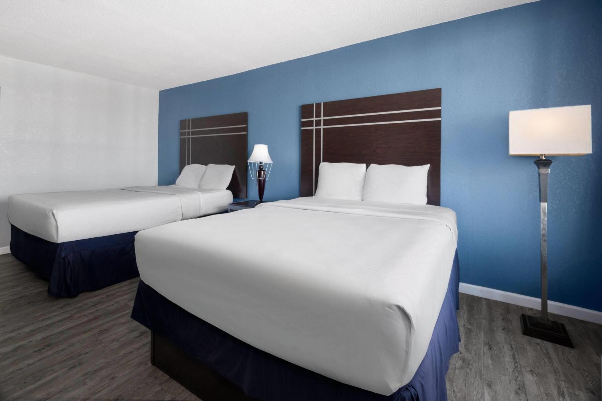 Double Room Two Double Beds Non-Smoking