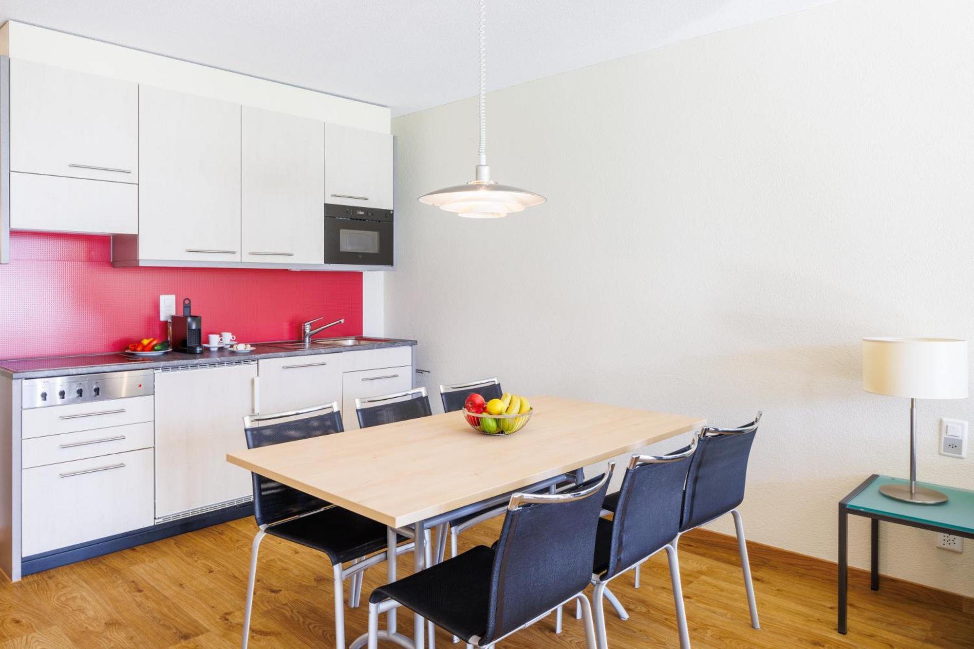Two-Bedroom Apartment with Mountain View