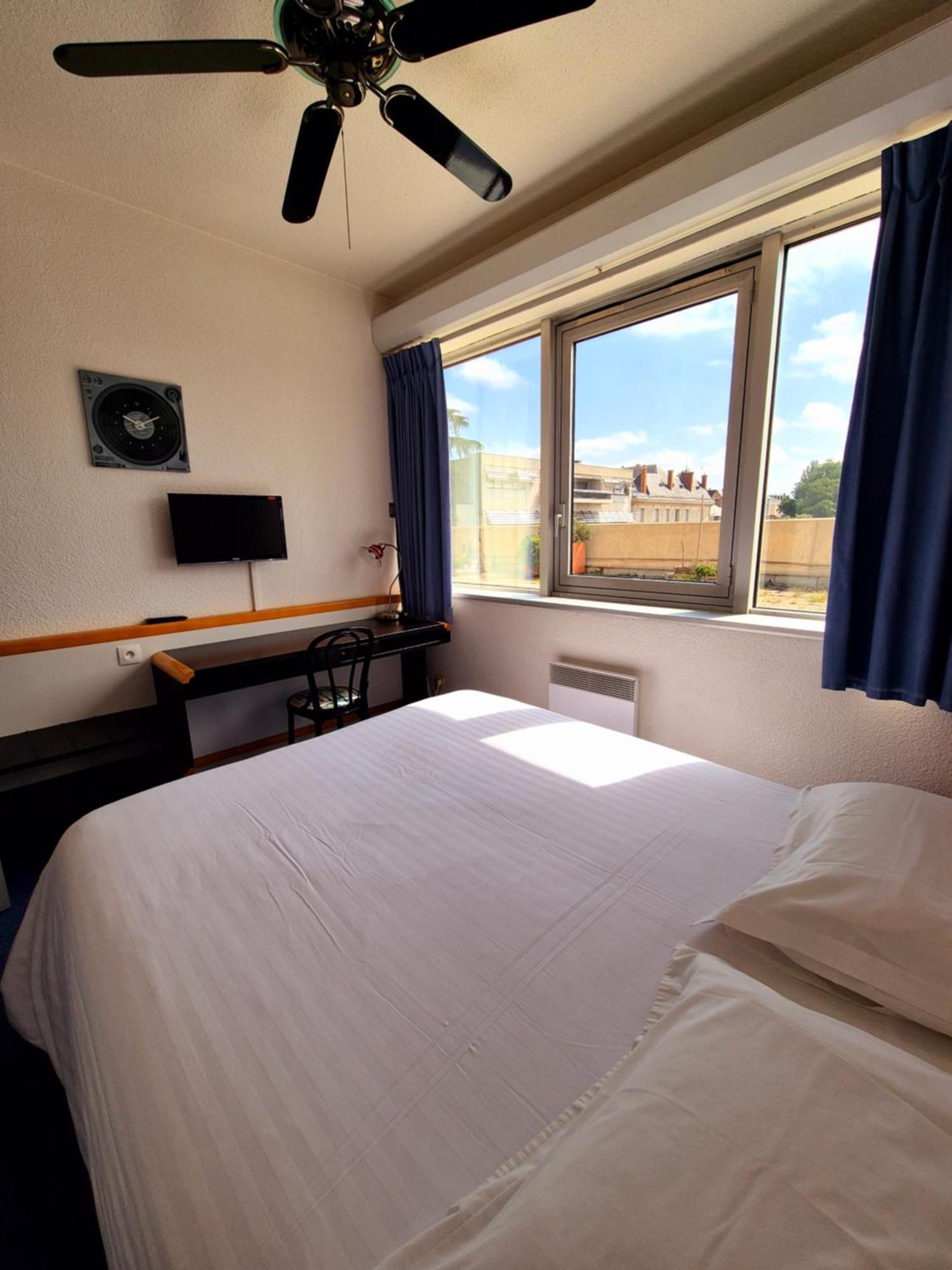 Double Room,1669011091:JPEG