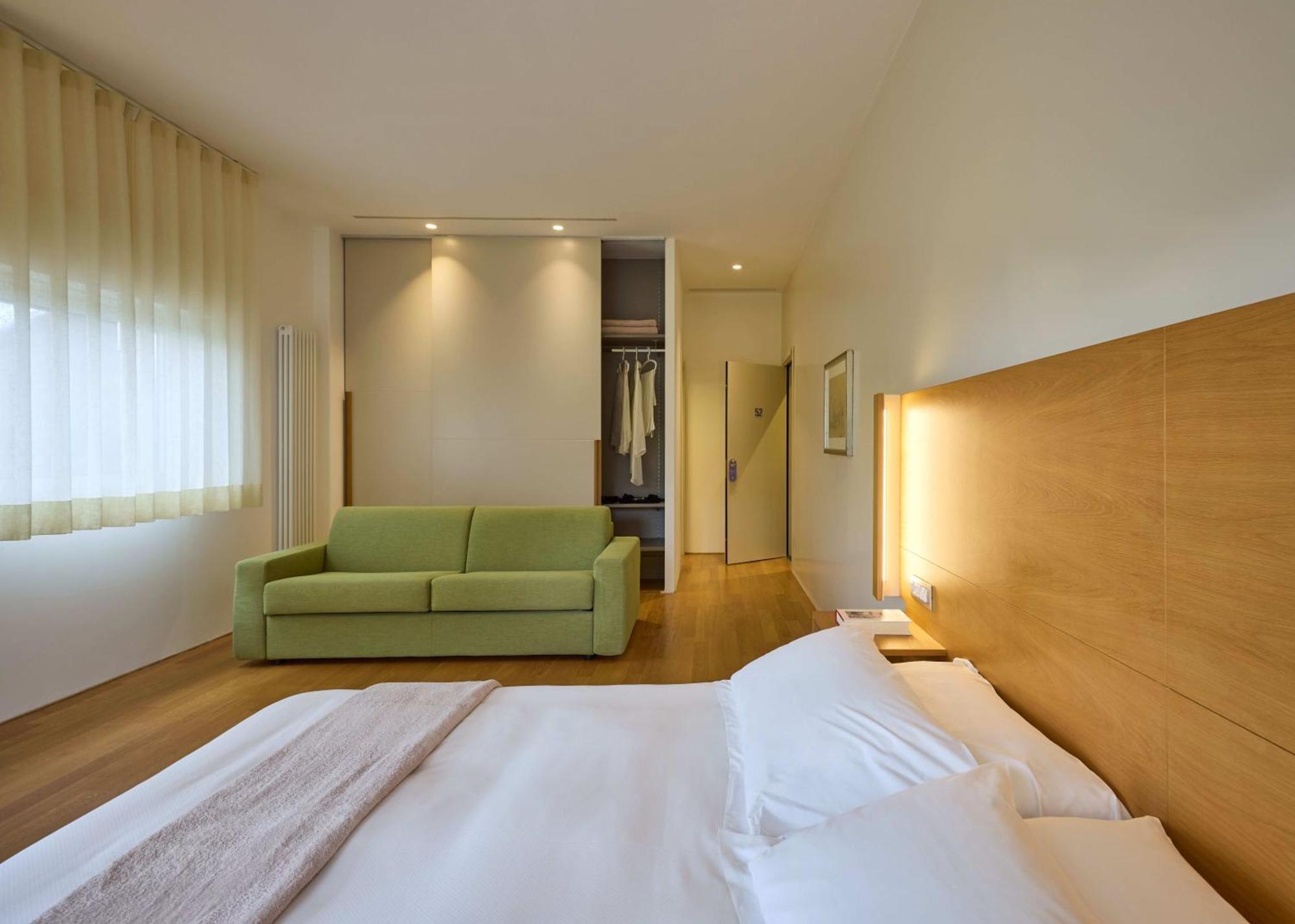 Junior Suite,1669020296:JPEG
