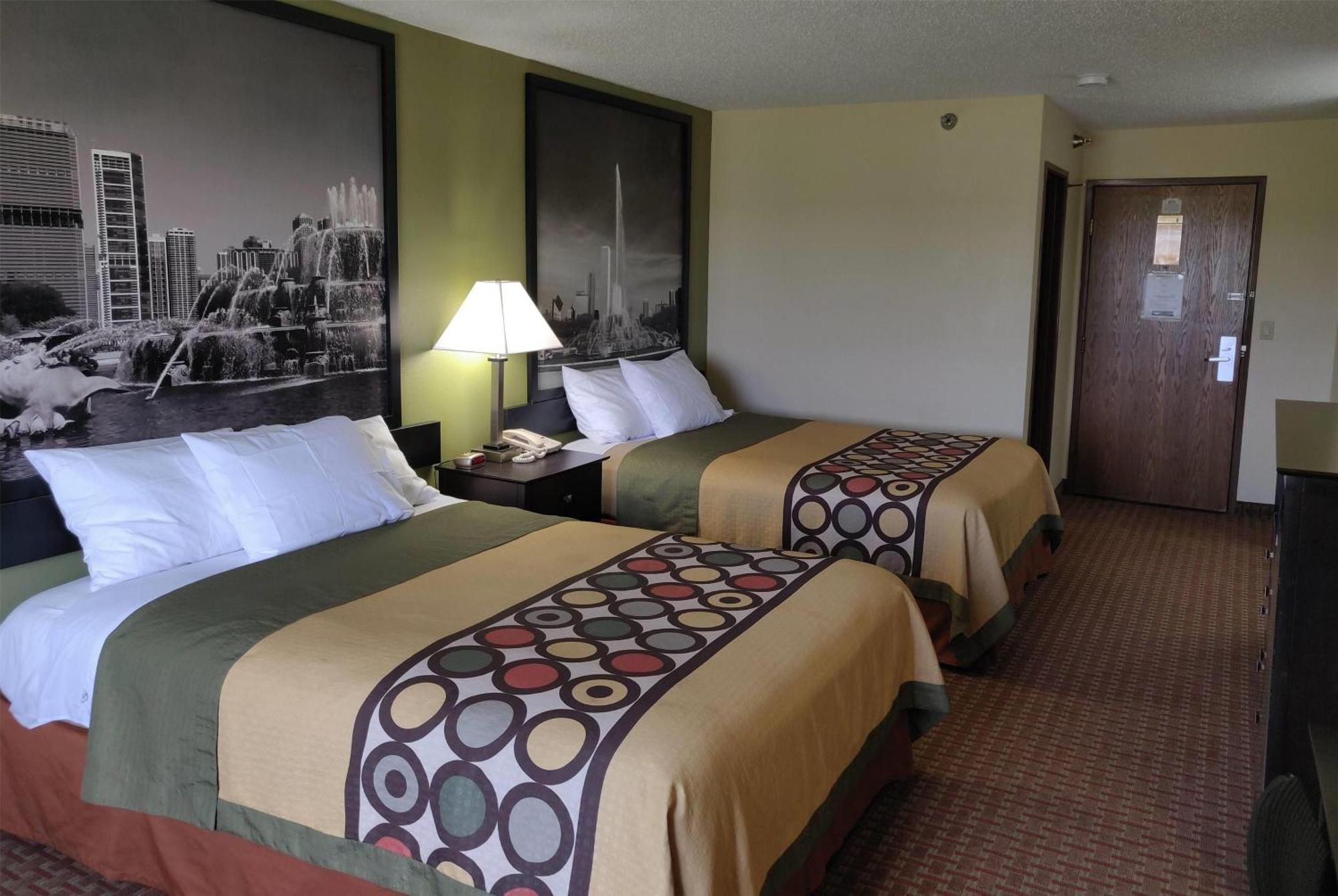 Queen Room Two Queen Beds Non-Smoking