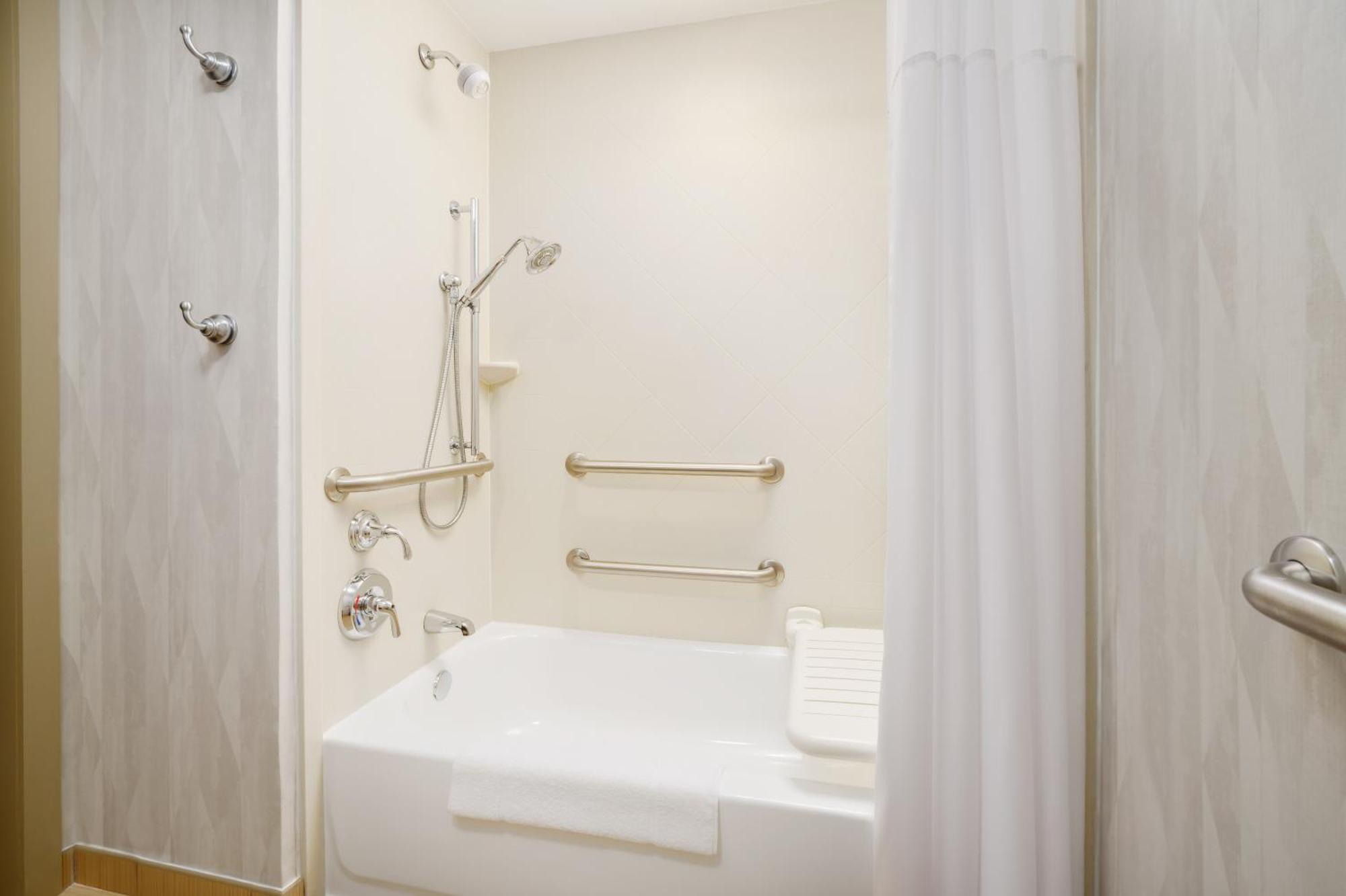 King Room Mobility Access or Non-Smoking