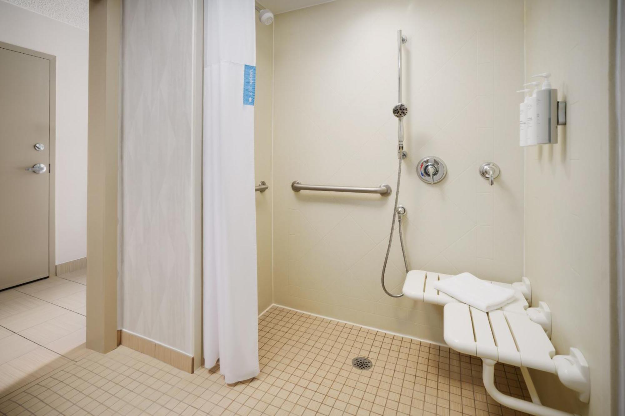 King Room Roll Shower Mobility Access or Non-Smoking