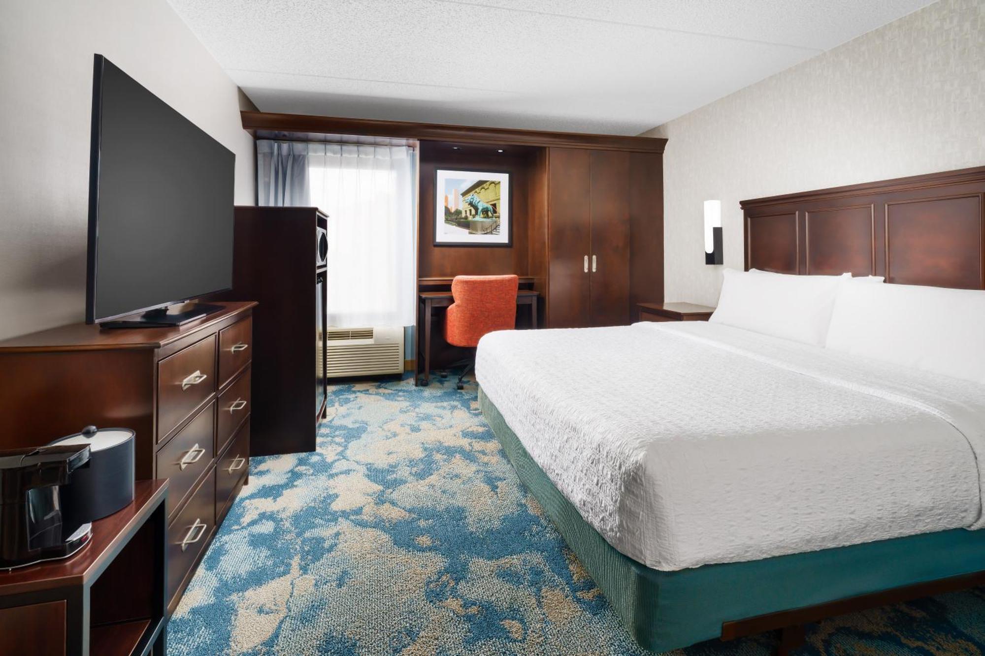 King Room Mobility Access or Non-Smoking