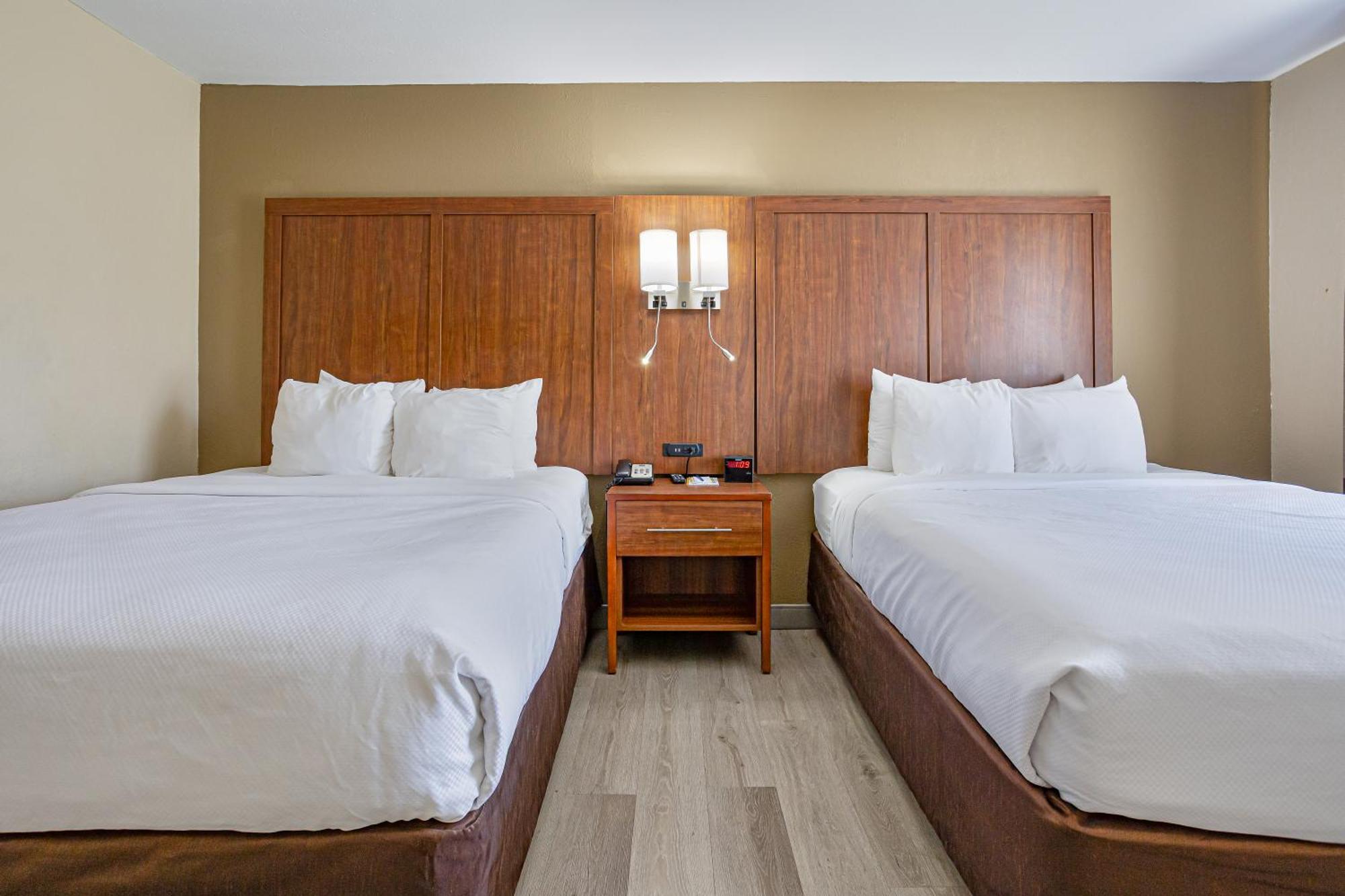 Queen Suite Two Queen Beds Shower Non-Smoking