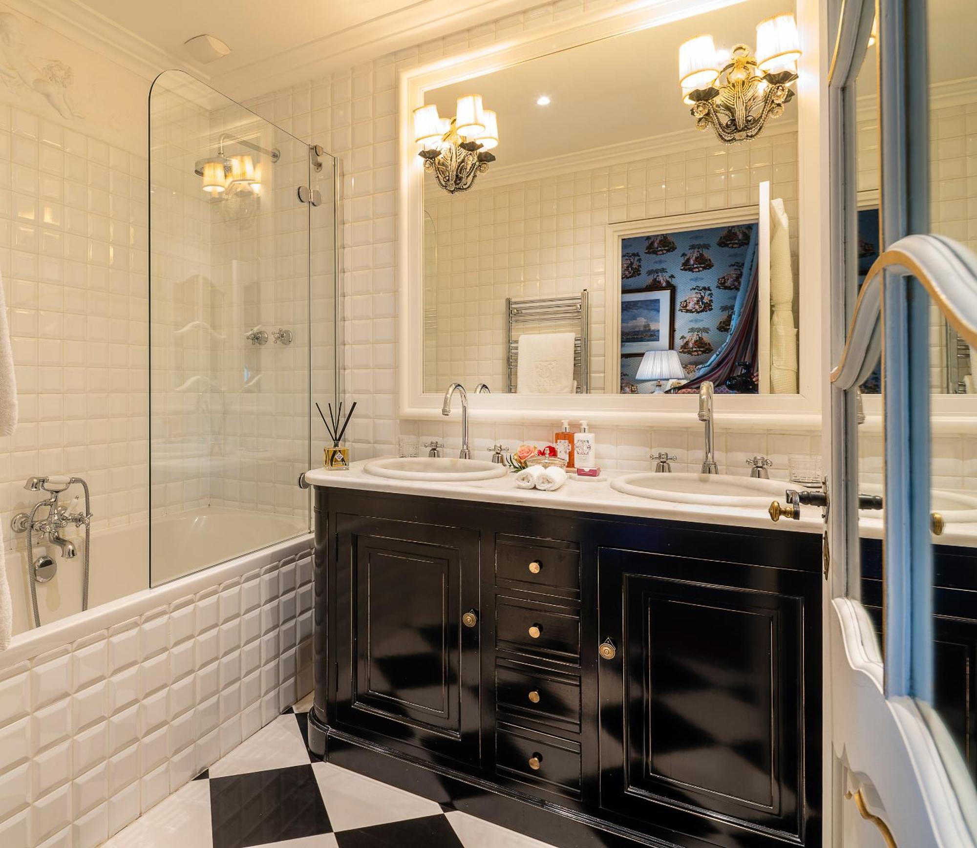 Elegance Double Room