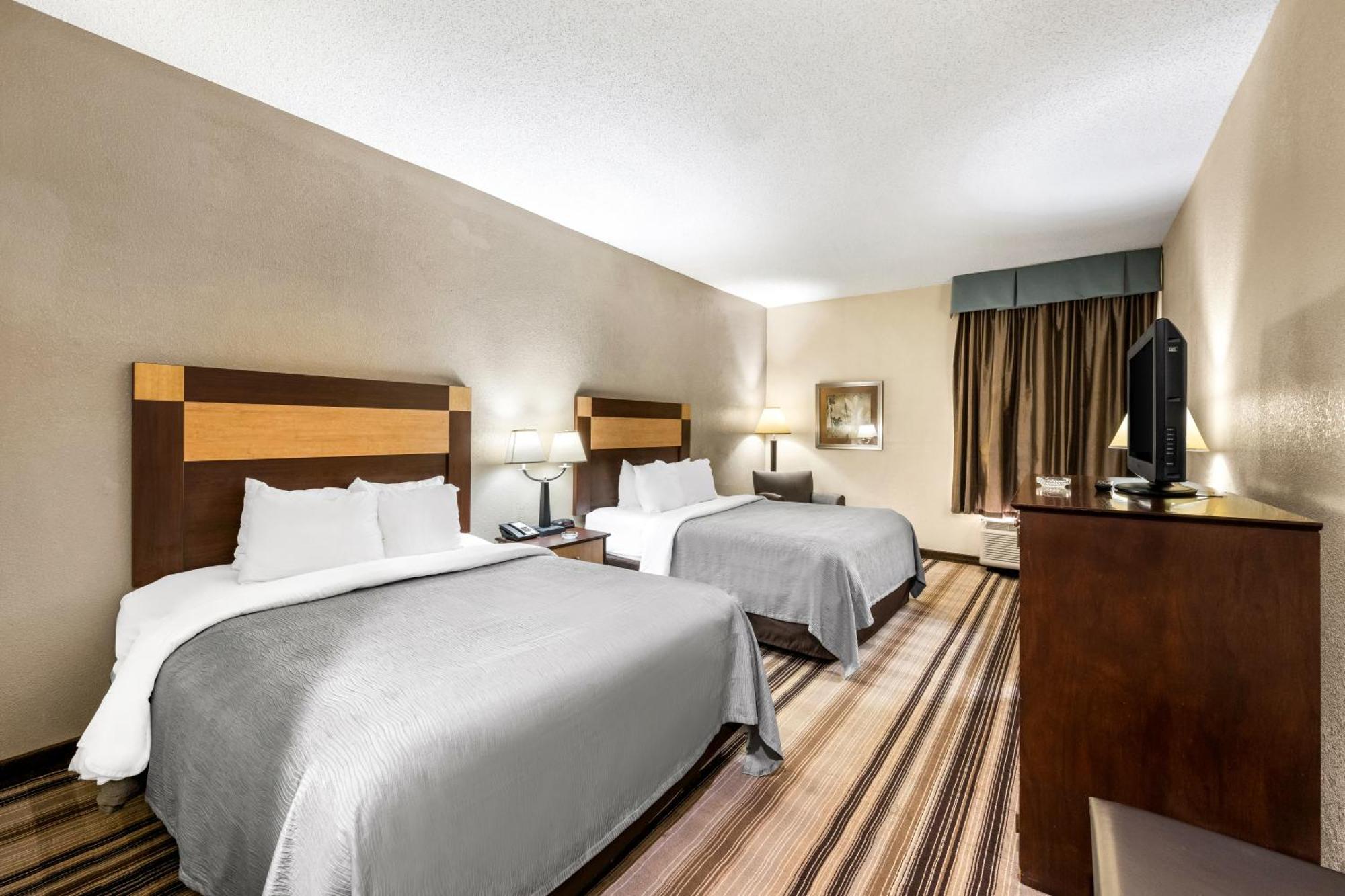 Queen Room with Two Queen Beds - Non-Smoking
