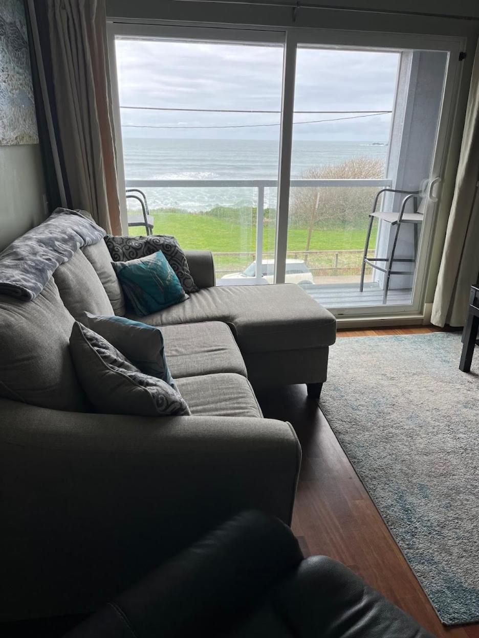 King Room Sea View Not Pet Friendly