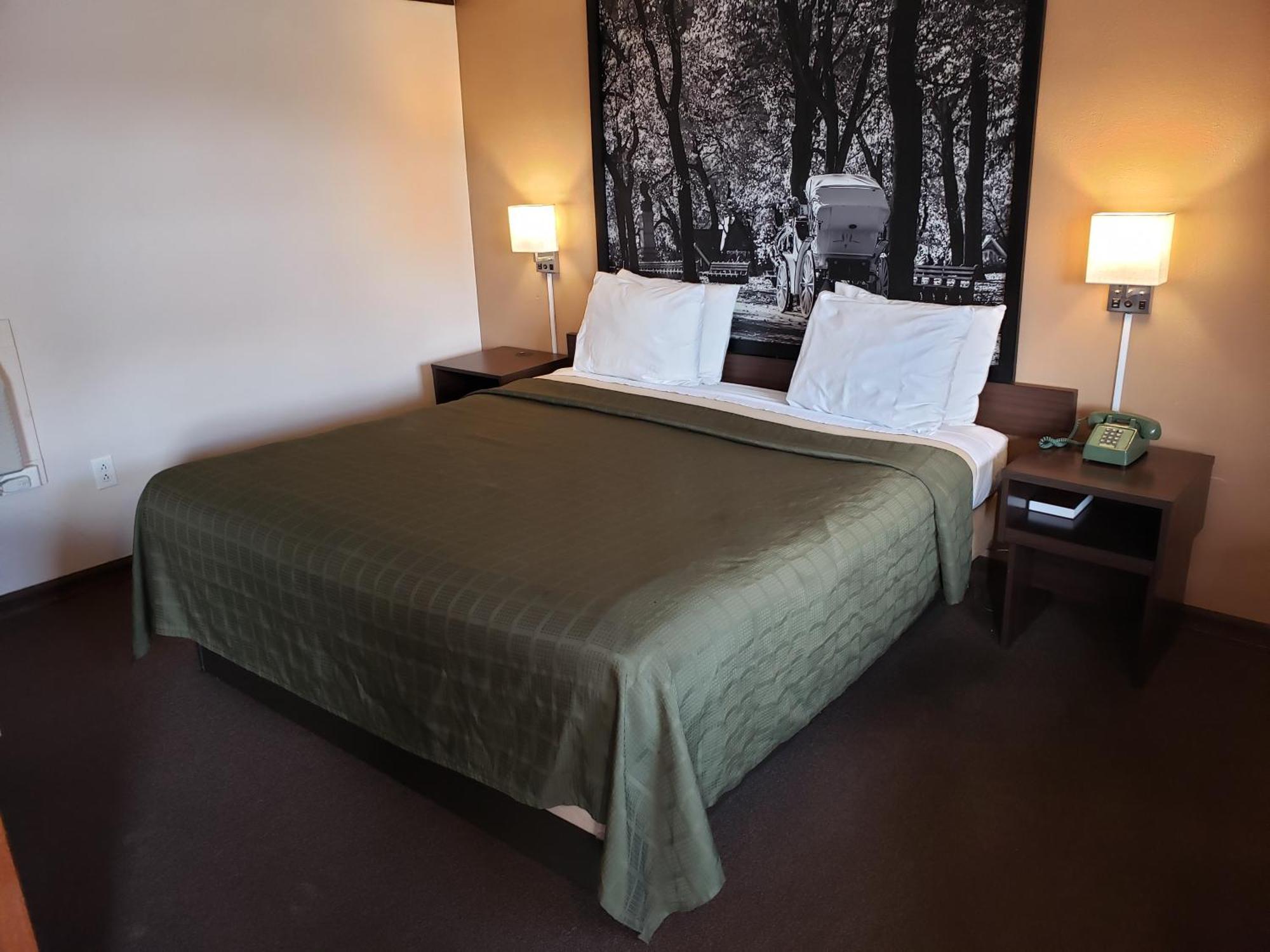 Standard King Room